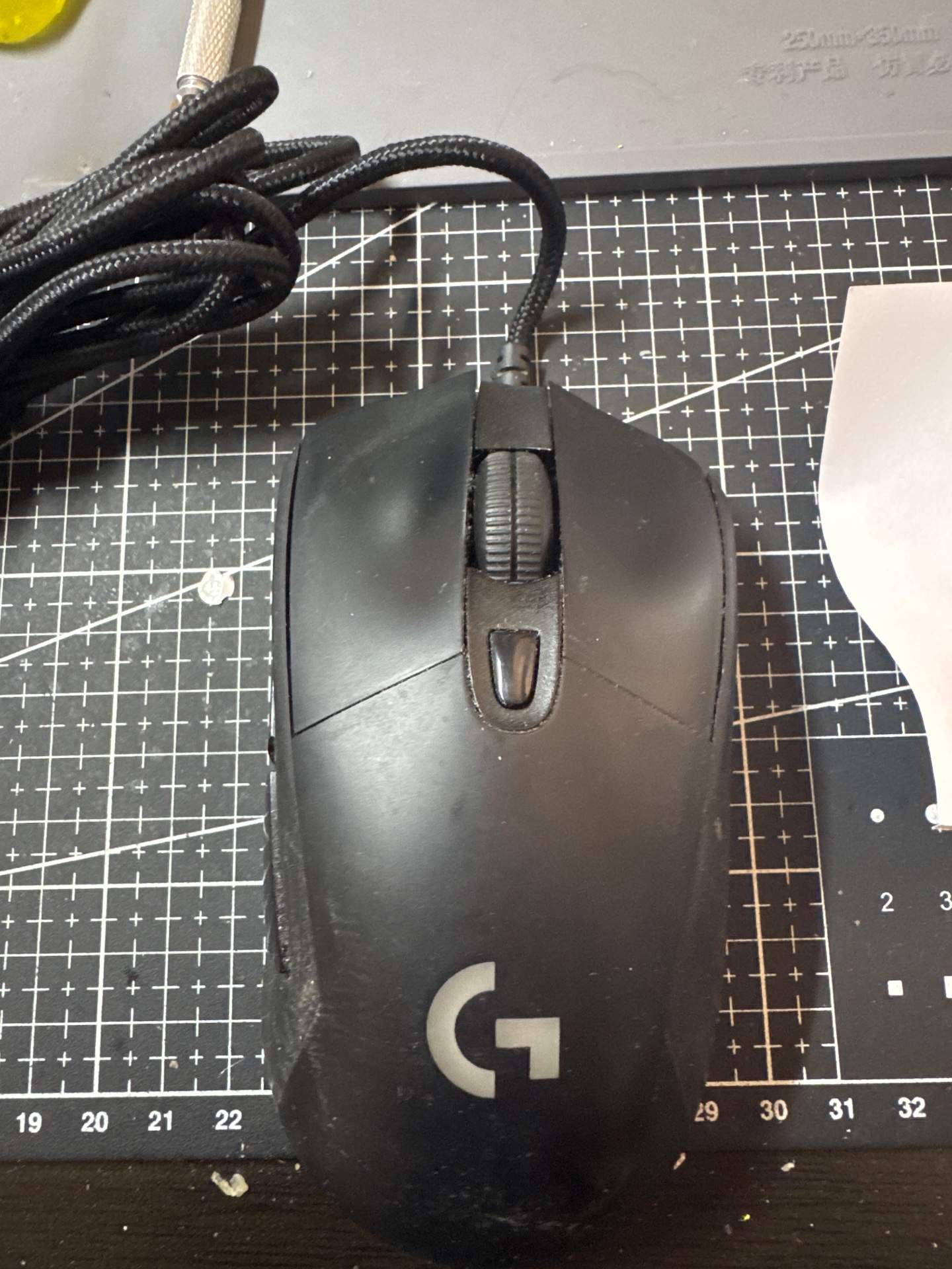 罗技G403滚轮上下乱窜，经过检查是编码器损坏，更换编码器 实拍图