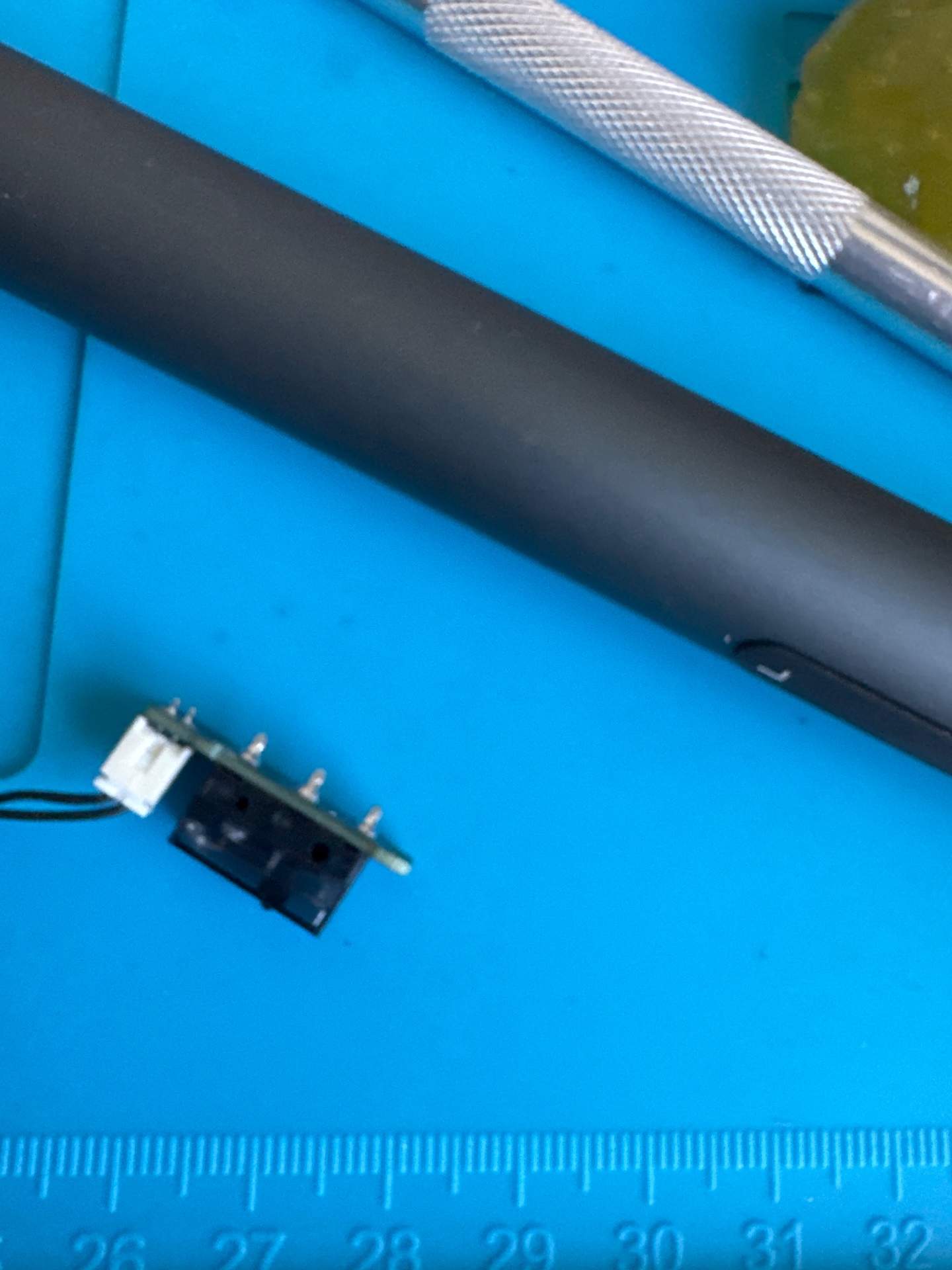 雷柏VT3 pro max 鼠标 更换右键光微动和编码器 实拍图 3