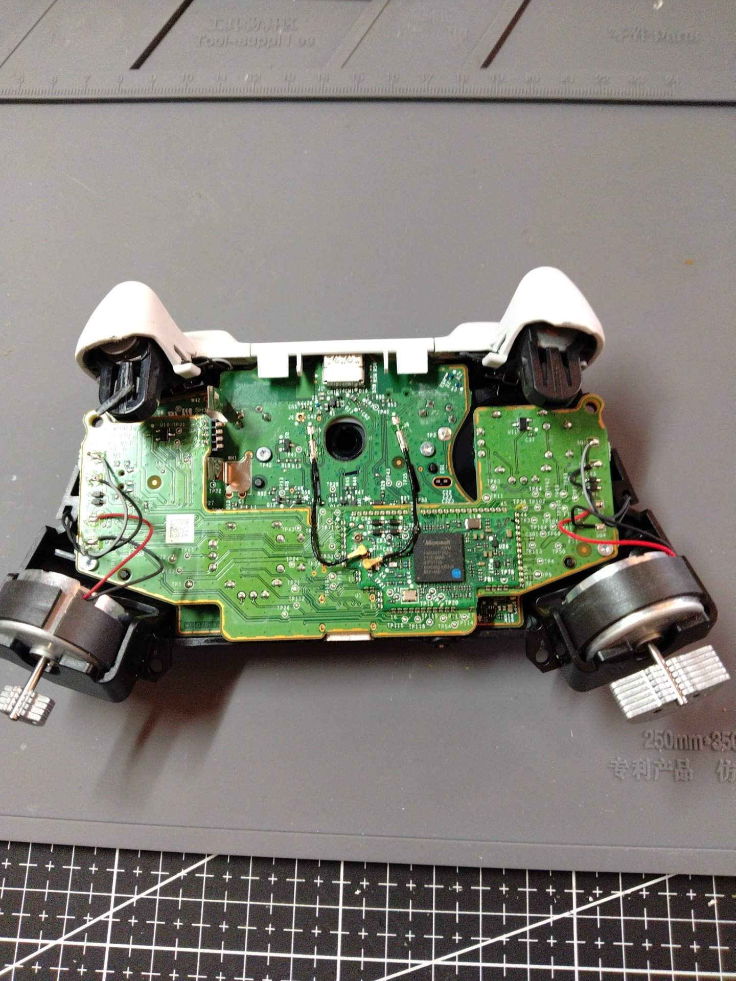 PS5+XSX+XBOX 三个手柄更换六代 TMR摇杆 （赠送外壳清洁） 实拍图