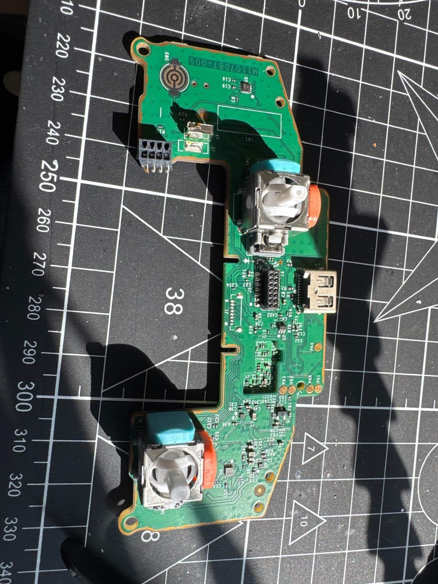 xbox手柄更换六代手柄（ds13 max） 实拍图 2