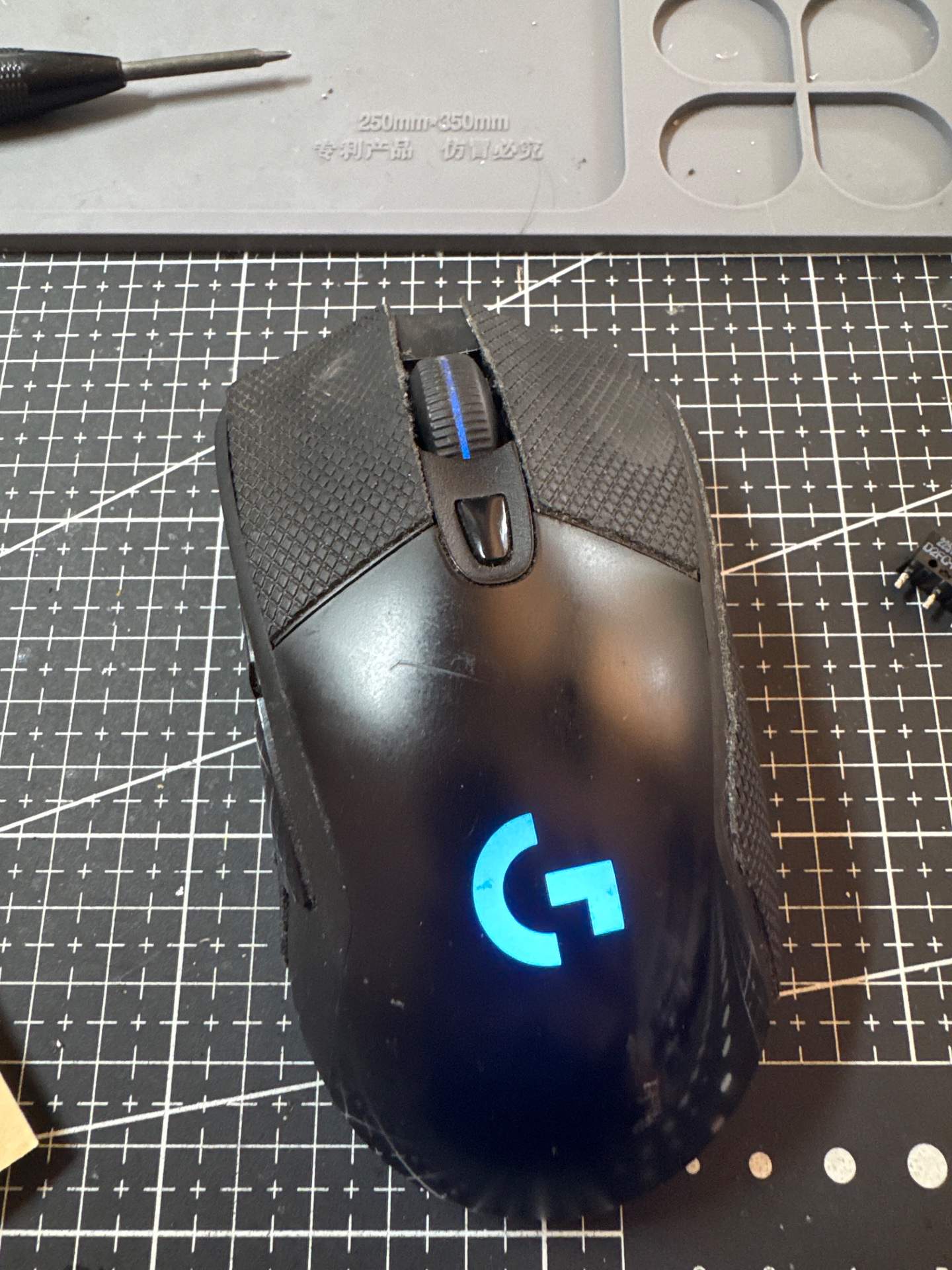 罗技G703 双击+ 更换编码器 实拍图 2