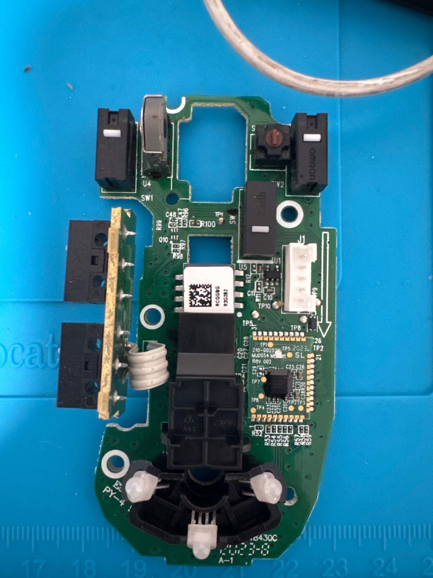 罗技G102 更换滚轮编码器 实拍图