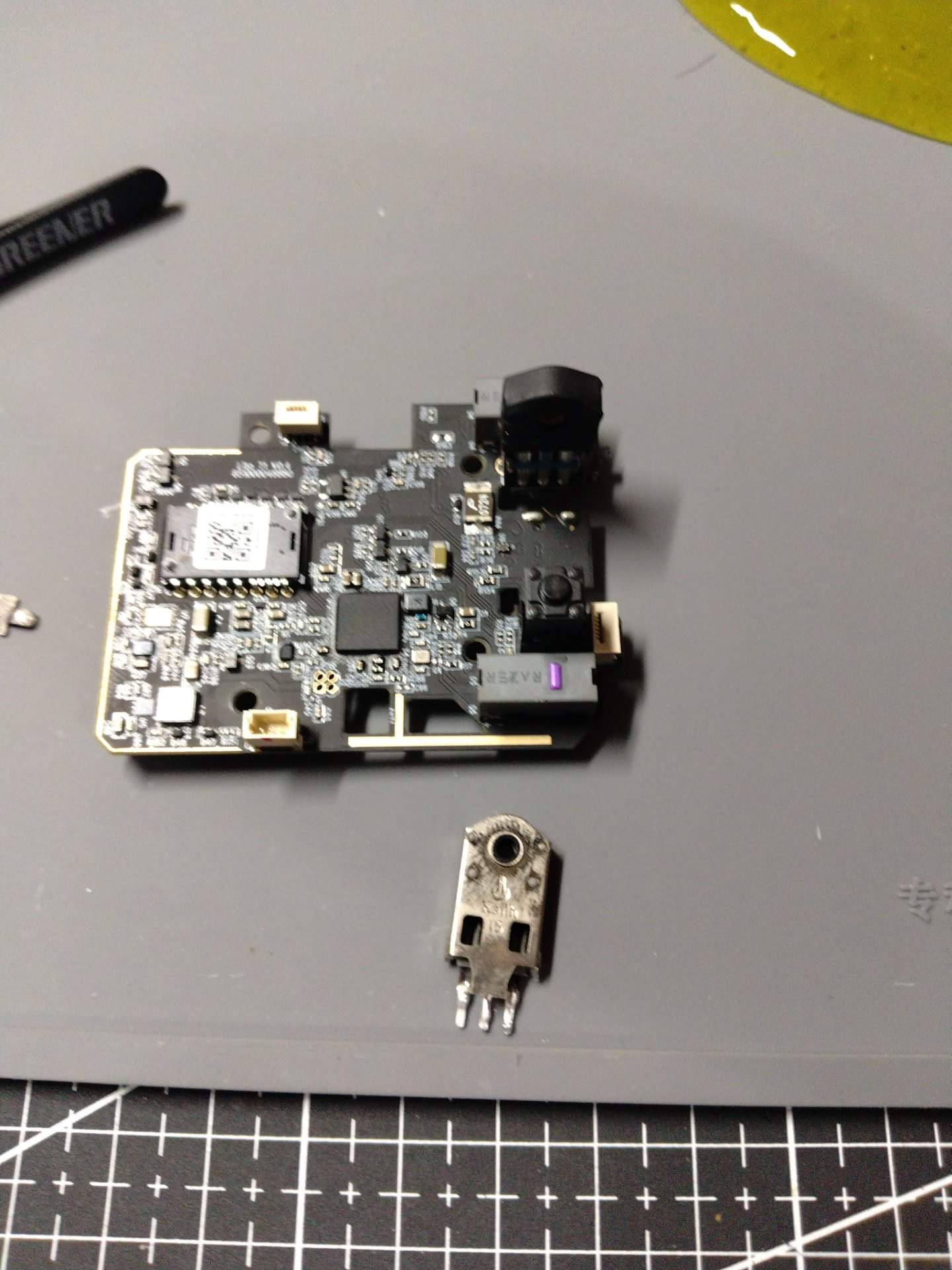 辽宁沈阳-炼狱蝰蛇 V3Pro 滚轮回滚更换编码器-脚贴无需粘贴 实拍图