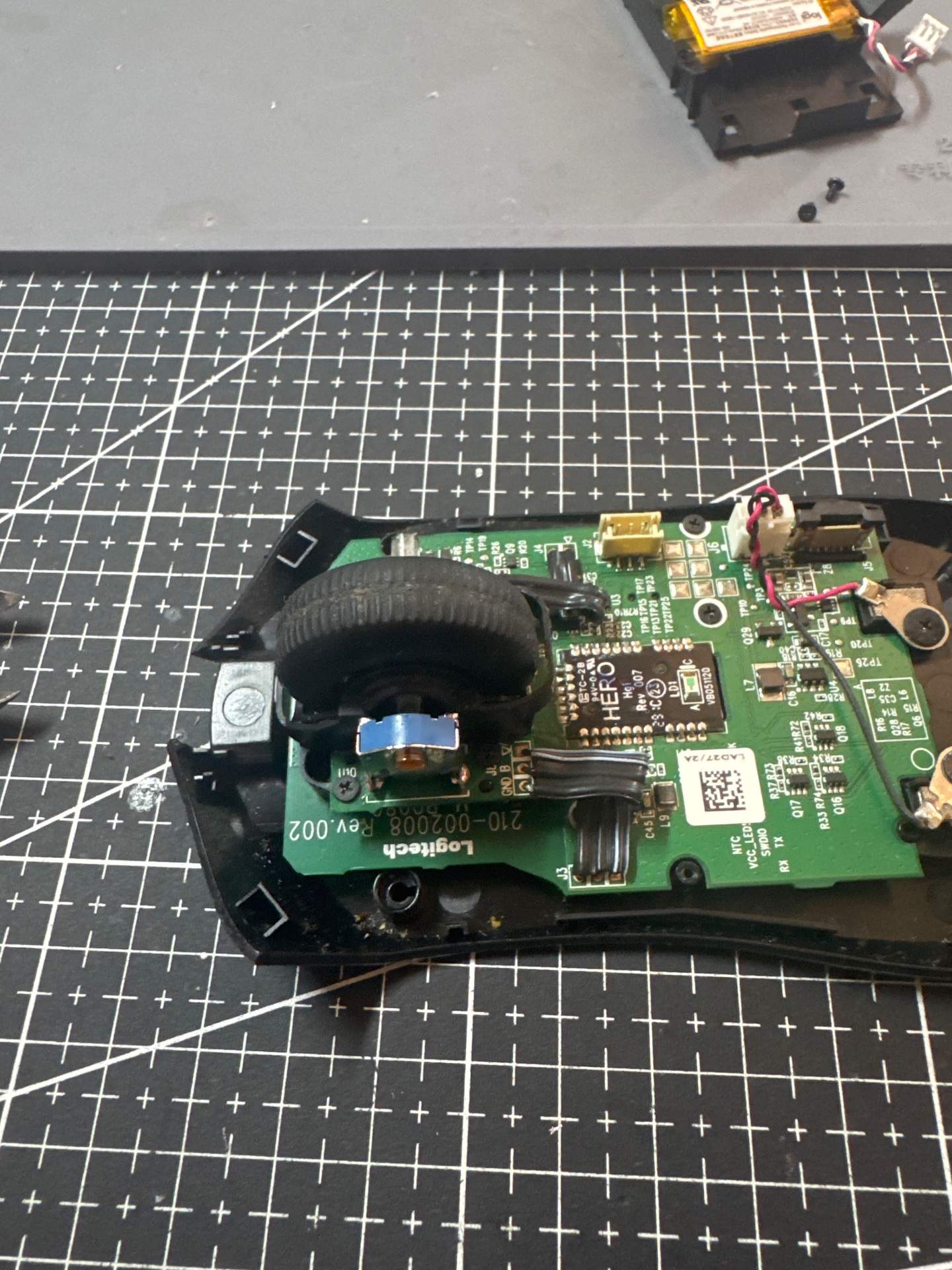 罗技G703 双击+ 更换编码器 实拍图