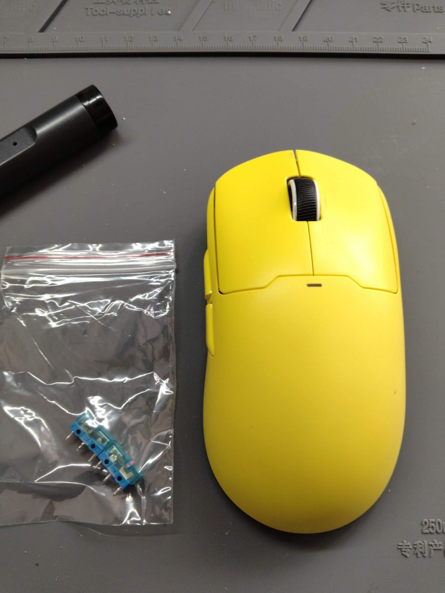迈从 A5V3 更换左右紫金微动+清洁 实拍图 2