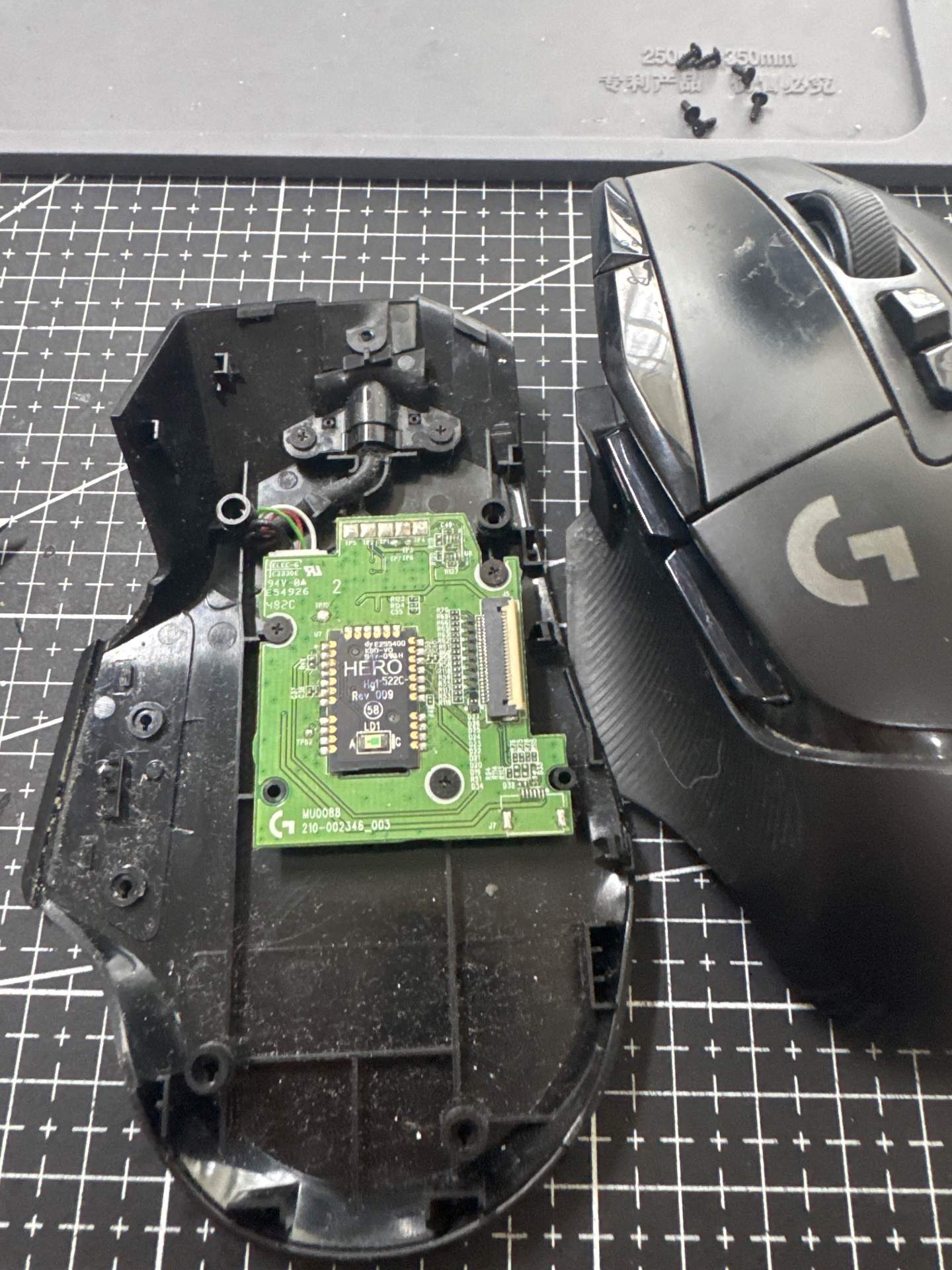 罗技G502X 线被宠物咬断了，更换数据线 实拍图