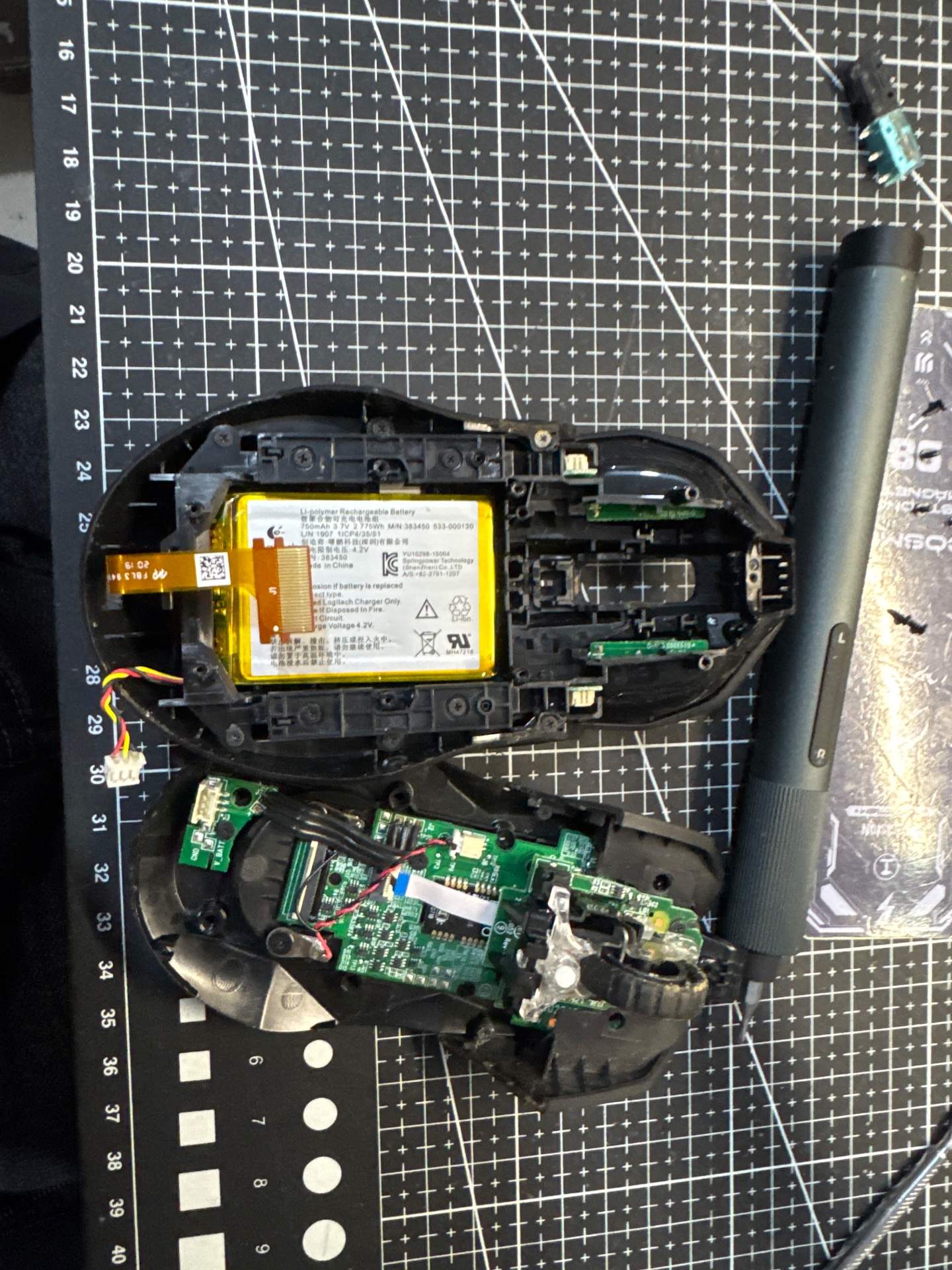 罗技 g903 hero无线的左边连击 实拍图