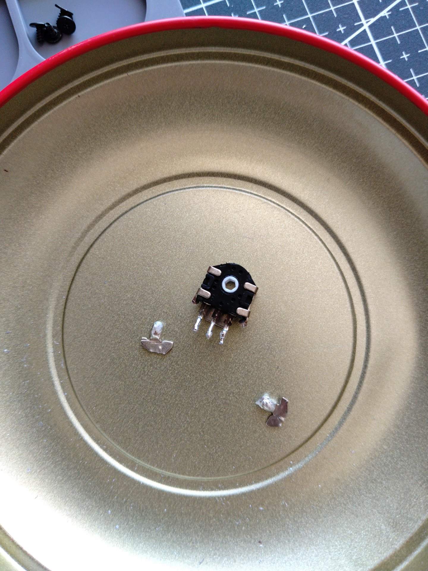 rog战刃3更换滚轮编码器 实拍图