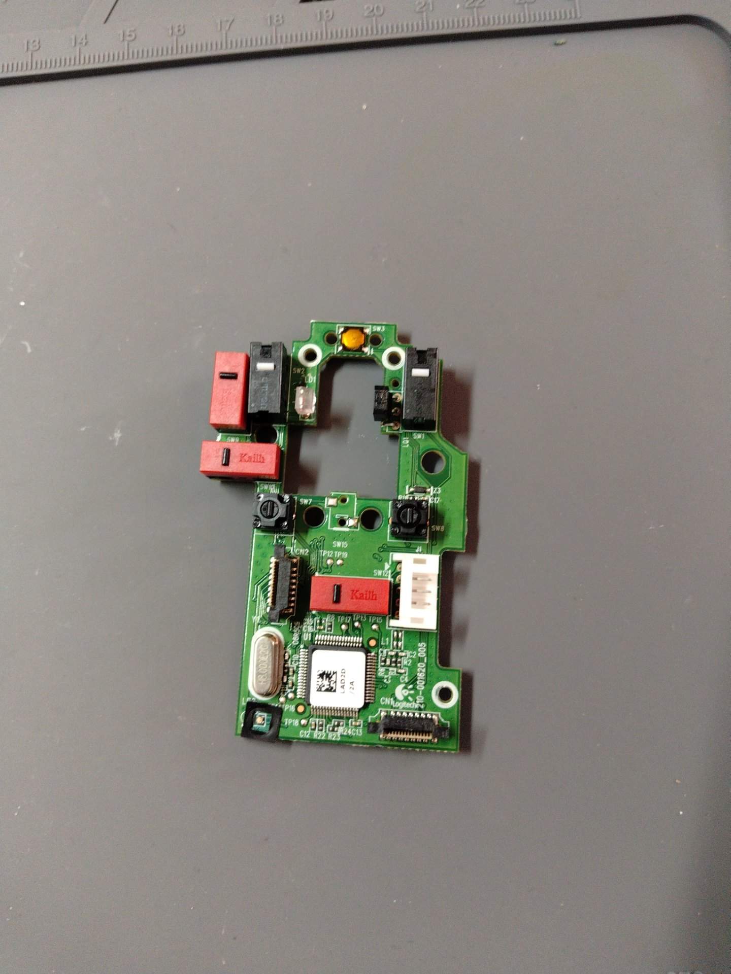 罗技G502更换左右蓝点微动+新脚贴罗技G502更换左右蓝点微动+新脚贴 实拍图