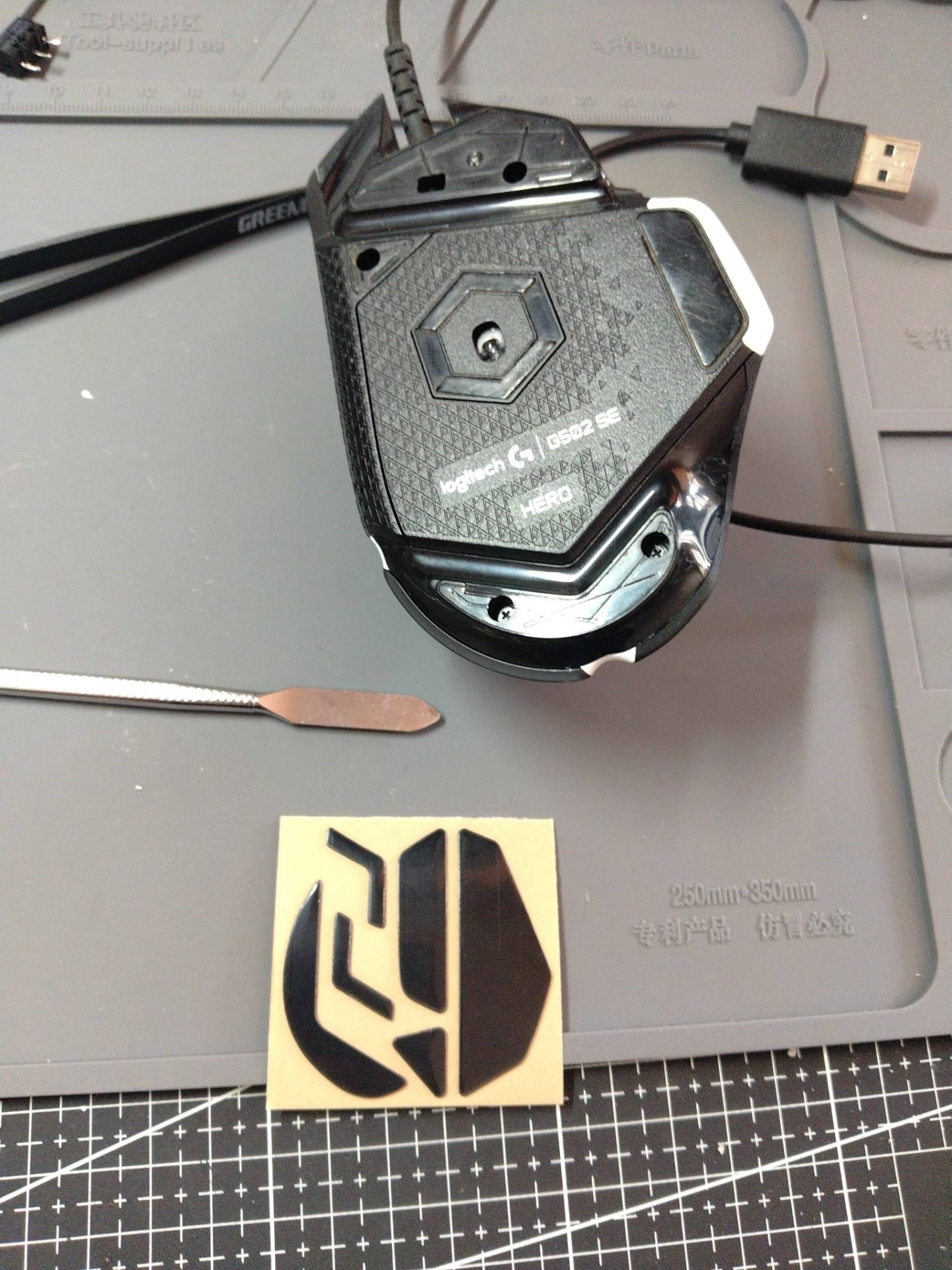 罗技G502更换左右蓝点微动+新脚贴罗技G502更换左右蓝点微动+新脚贴 实拍图 2