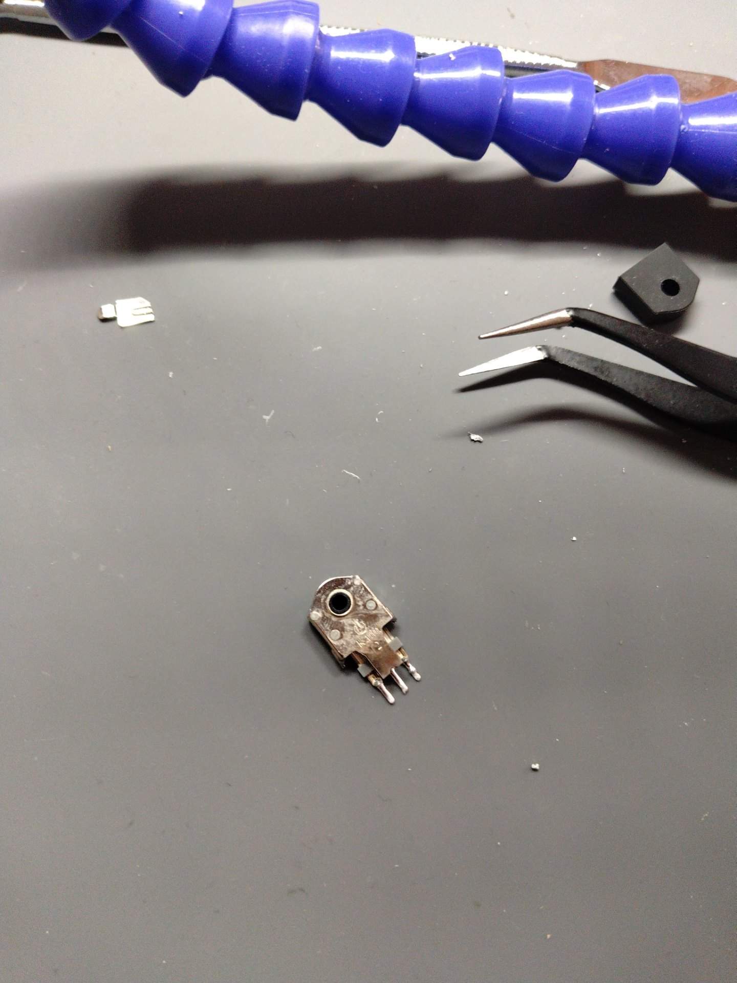 福建厦门客户毒蝰 v2 pro更换编码器检查光标玩游戏卡顿的问题 实拍图 3