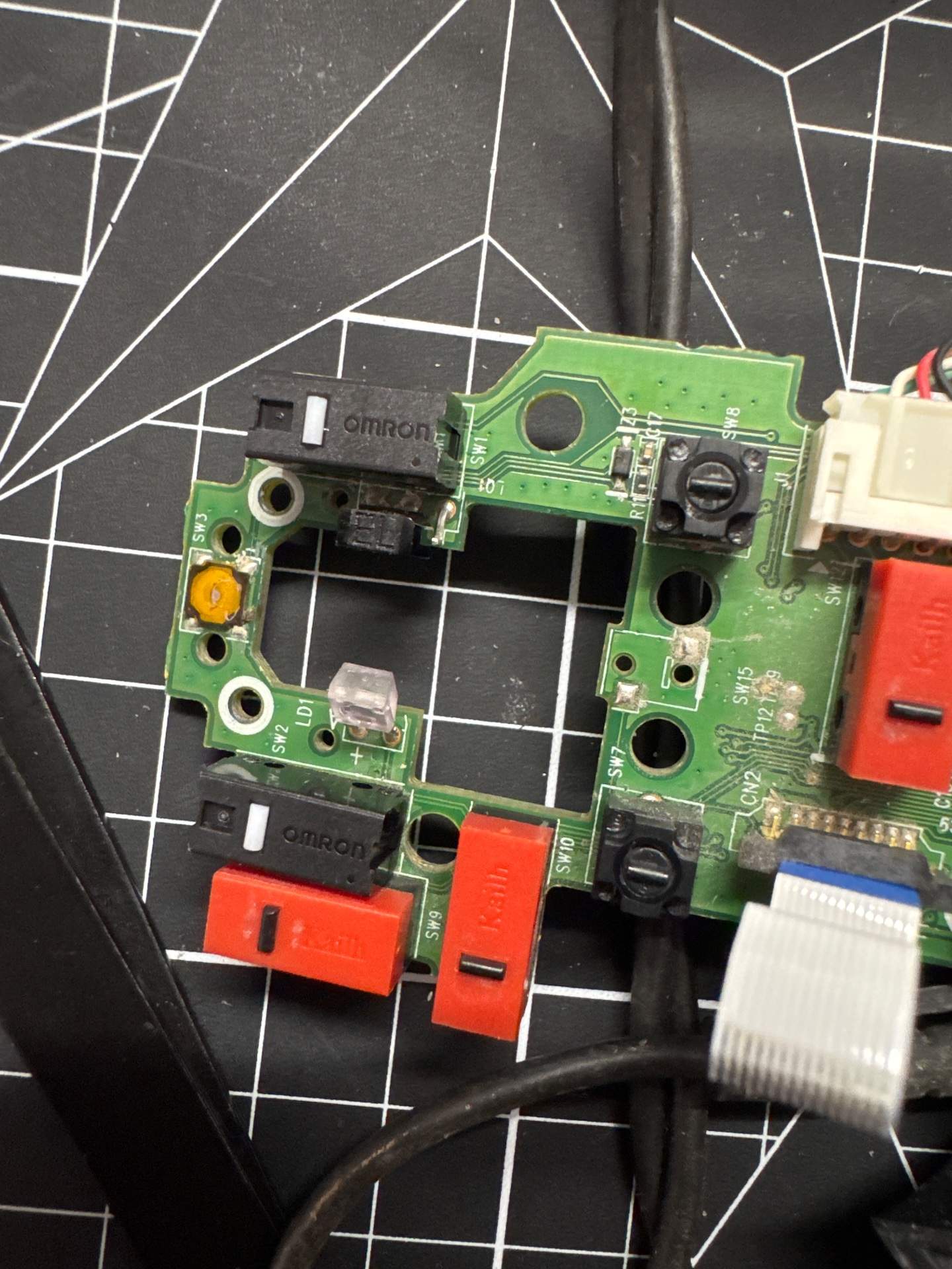 罗技G502 更换滚轮中键贴片开关和左右蓝点微动案例-北京市客户 实拍图 3