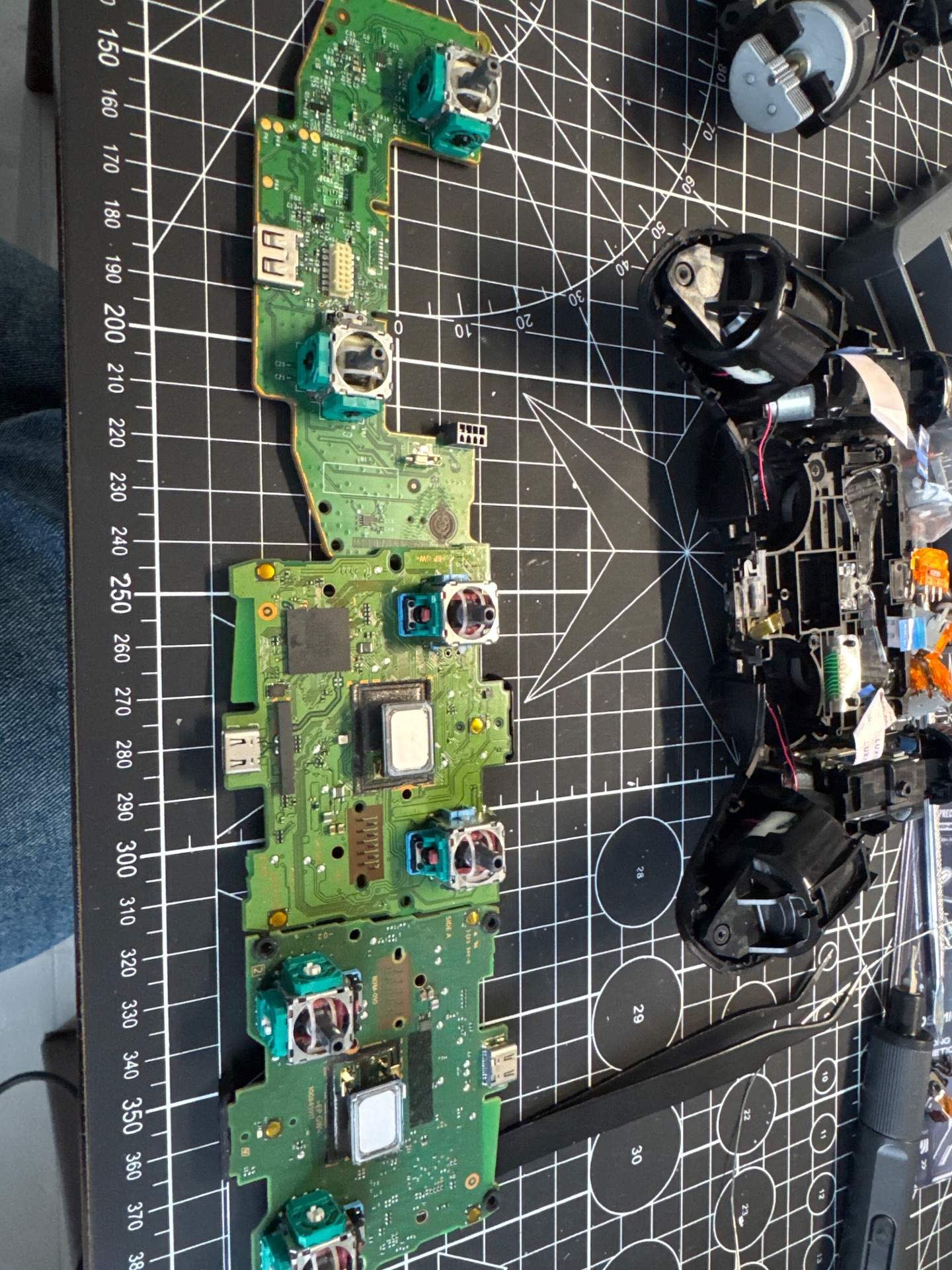 2个PS5手柄+一个XBOX one手柄 维修摇杆 实拍图