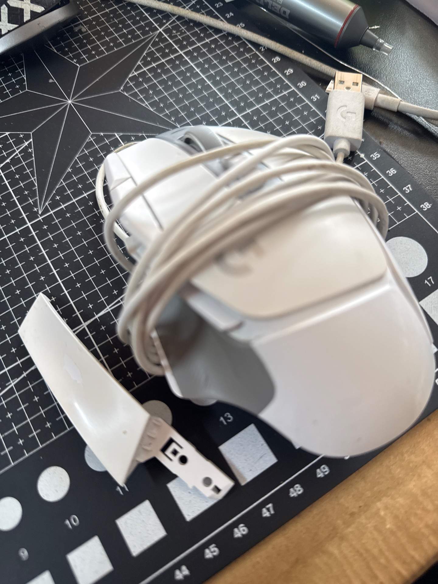 g502x中键不好用+ 更换左侧按键片 实拍图 1