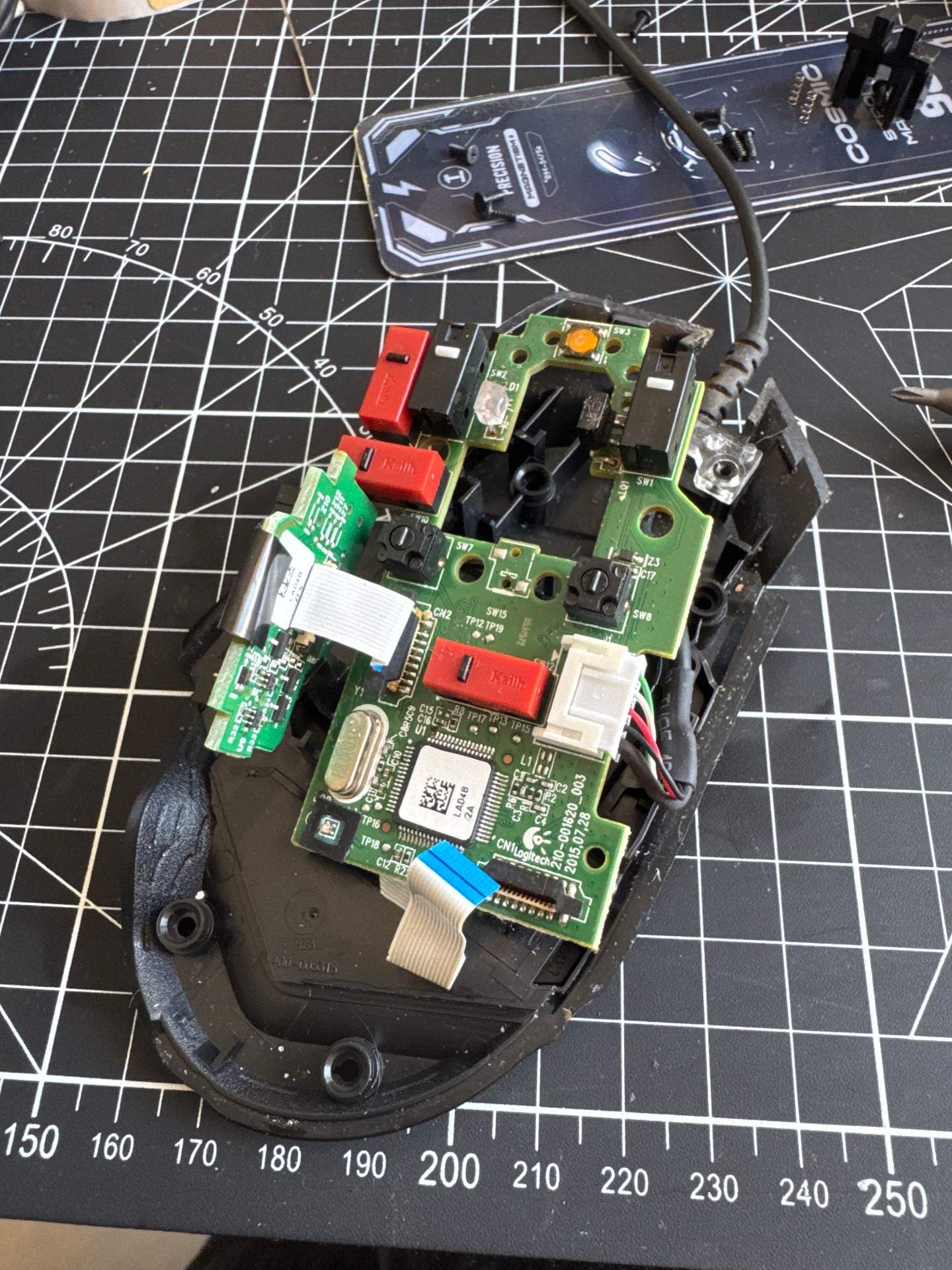 罗技G502更换凯华白刃+光栅编码器激光发射头和接收头 实拍图