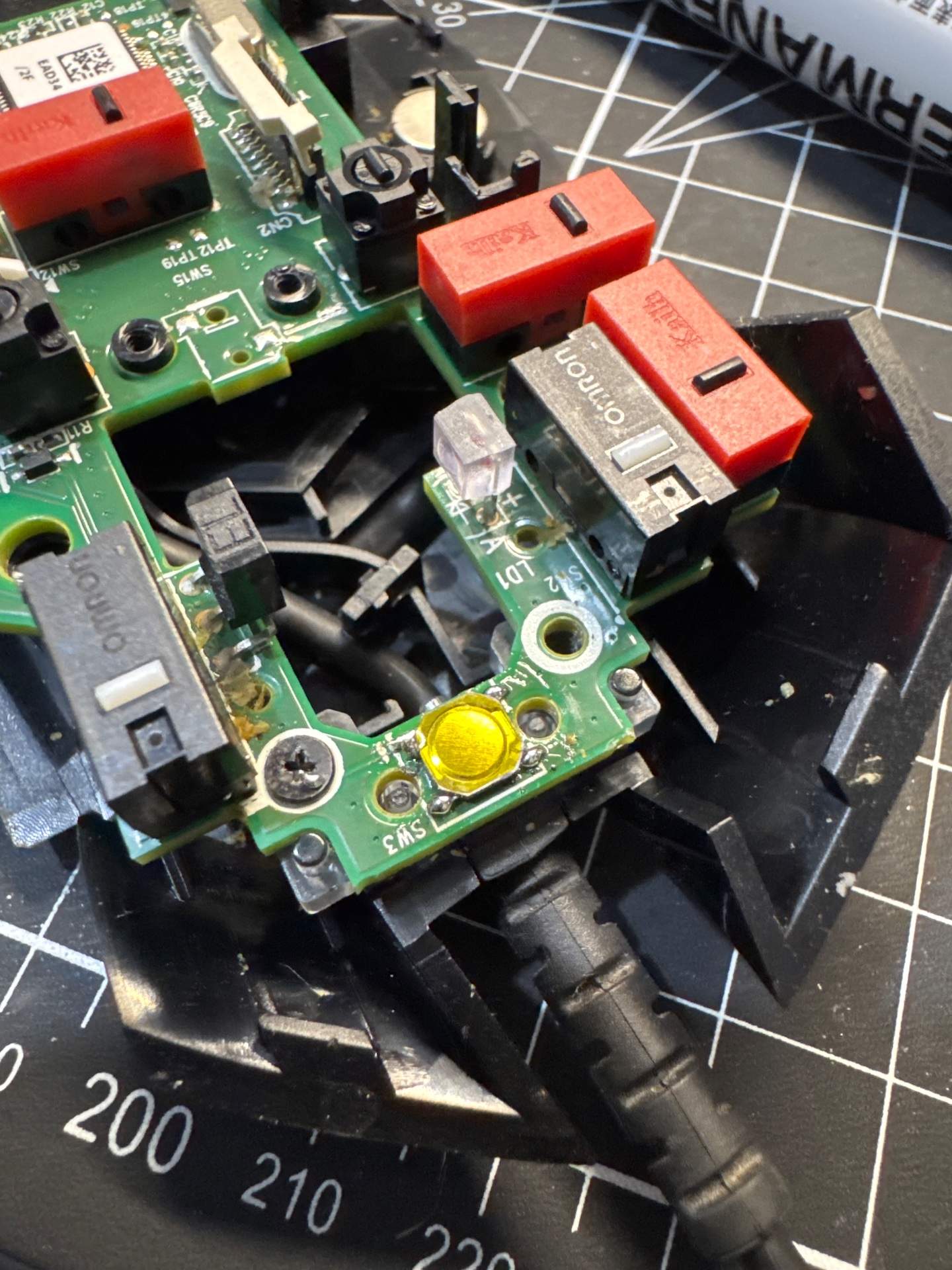 罗技G502（有线版） 更换中键贴片开关+皮线+简单清洁 实拍图