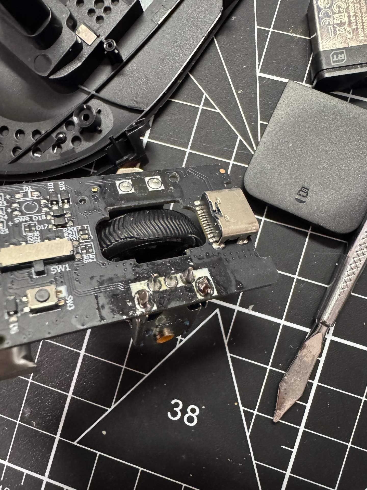 雷柏vt-3 promax 滚轮回滚 实拍图 3