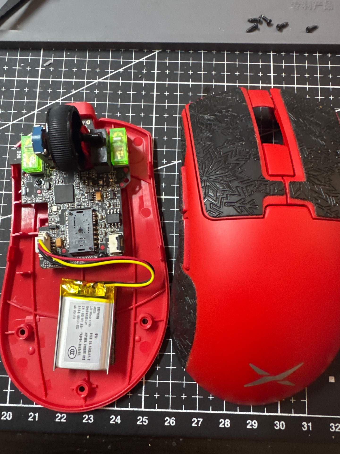 客户雷柏vt3smax+多彩m900prominiultra两个鼠标维修 实拍图