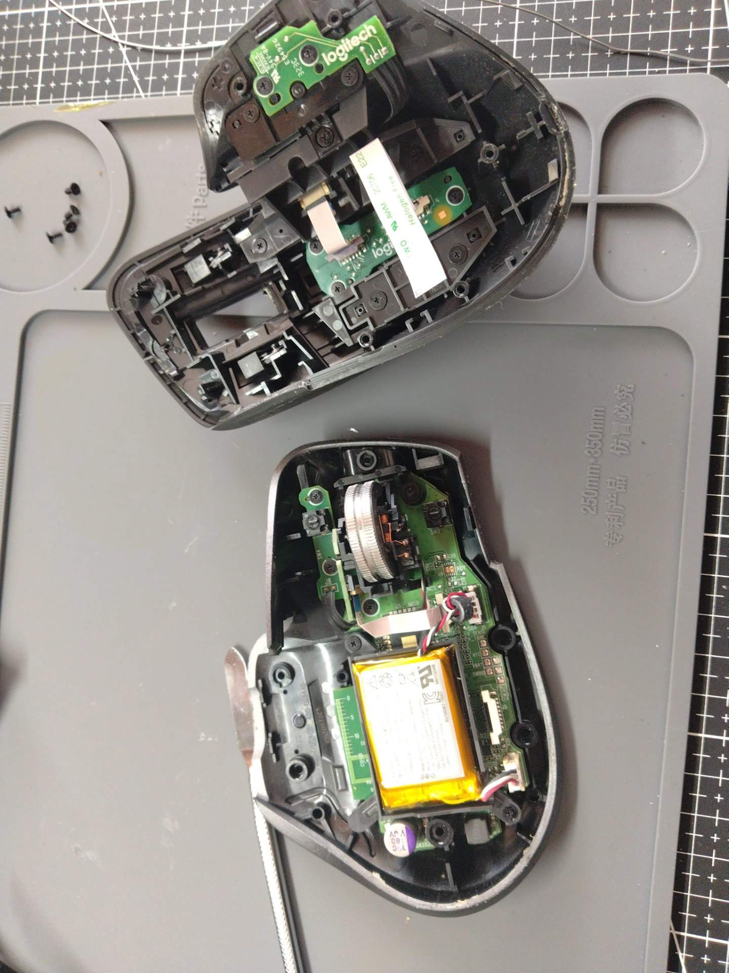罗技 master 3s 更换左右微动 实拍图