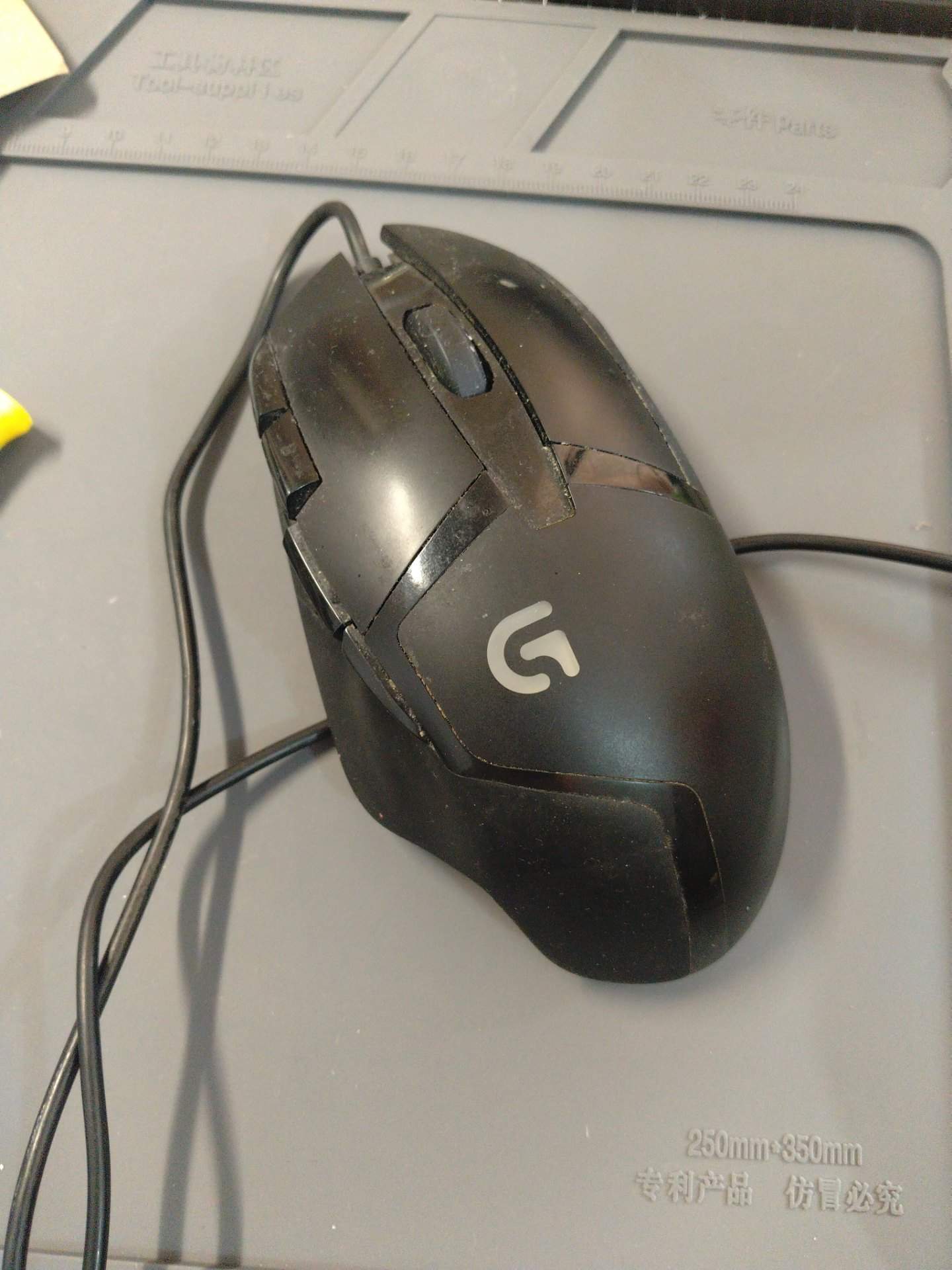 罗技 G402 更换鼠标中键微动 实拍图