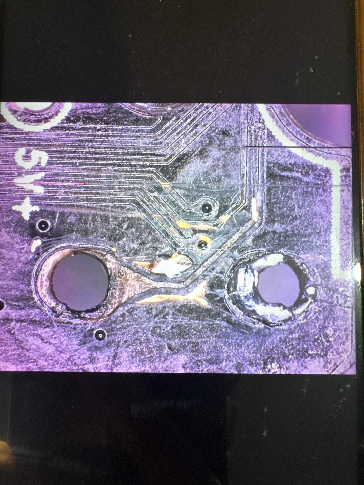 蜻蜓 a9promax 自己更换热插拔导致焊盘损坏，需要飞线焊接微动 实拍图
