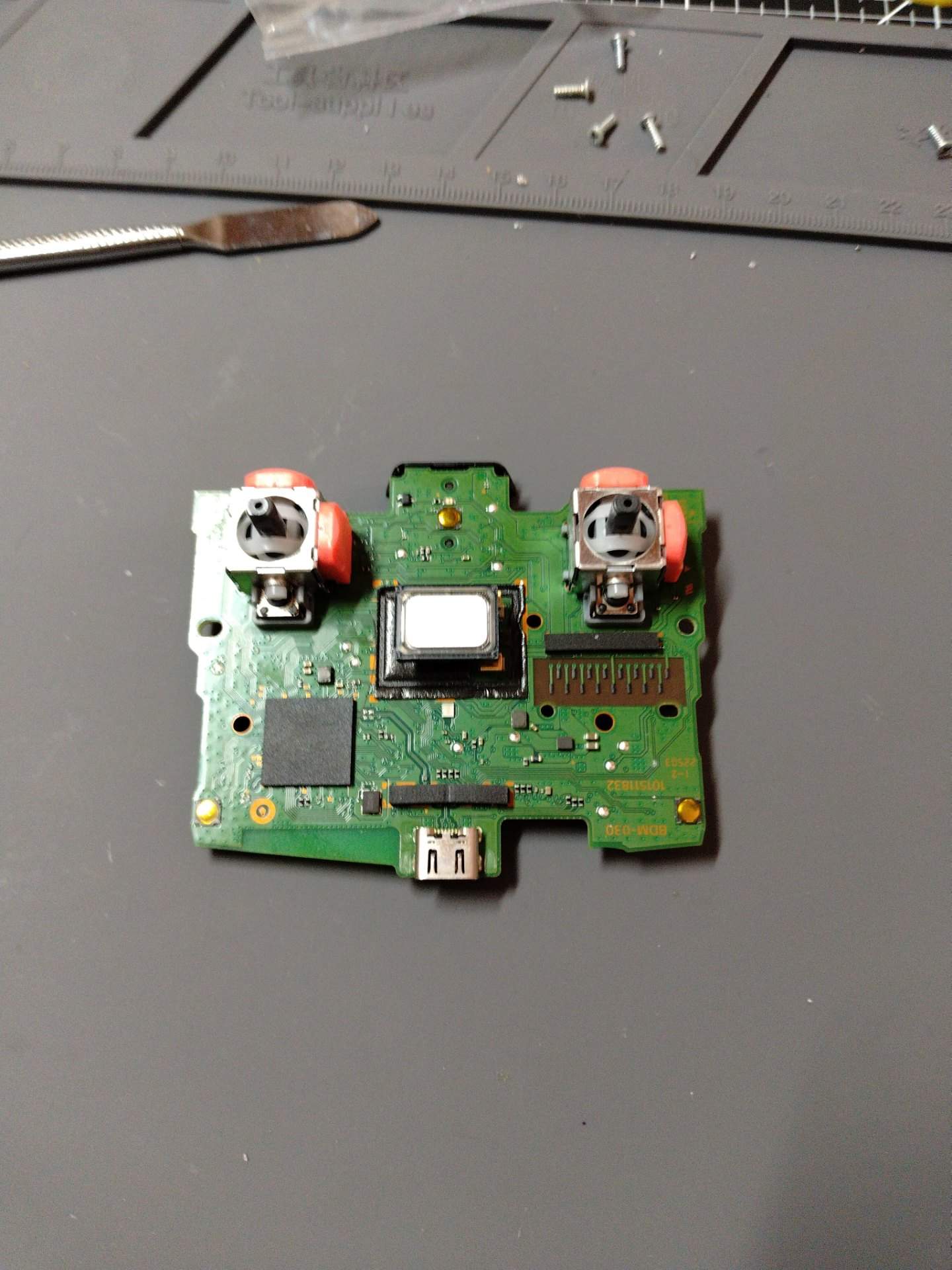 【同城上门】PS5 手柄更换锦富 六代 TMR摇杆 实拍图 1