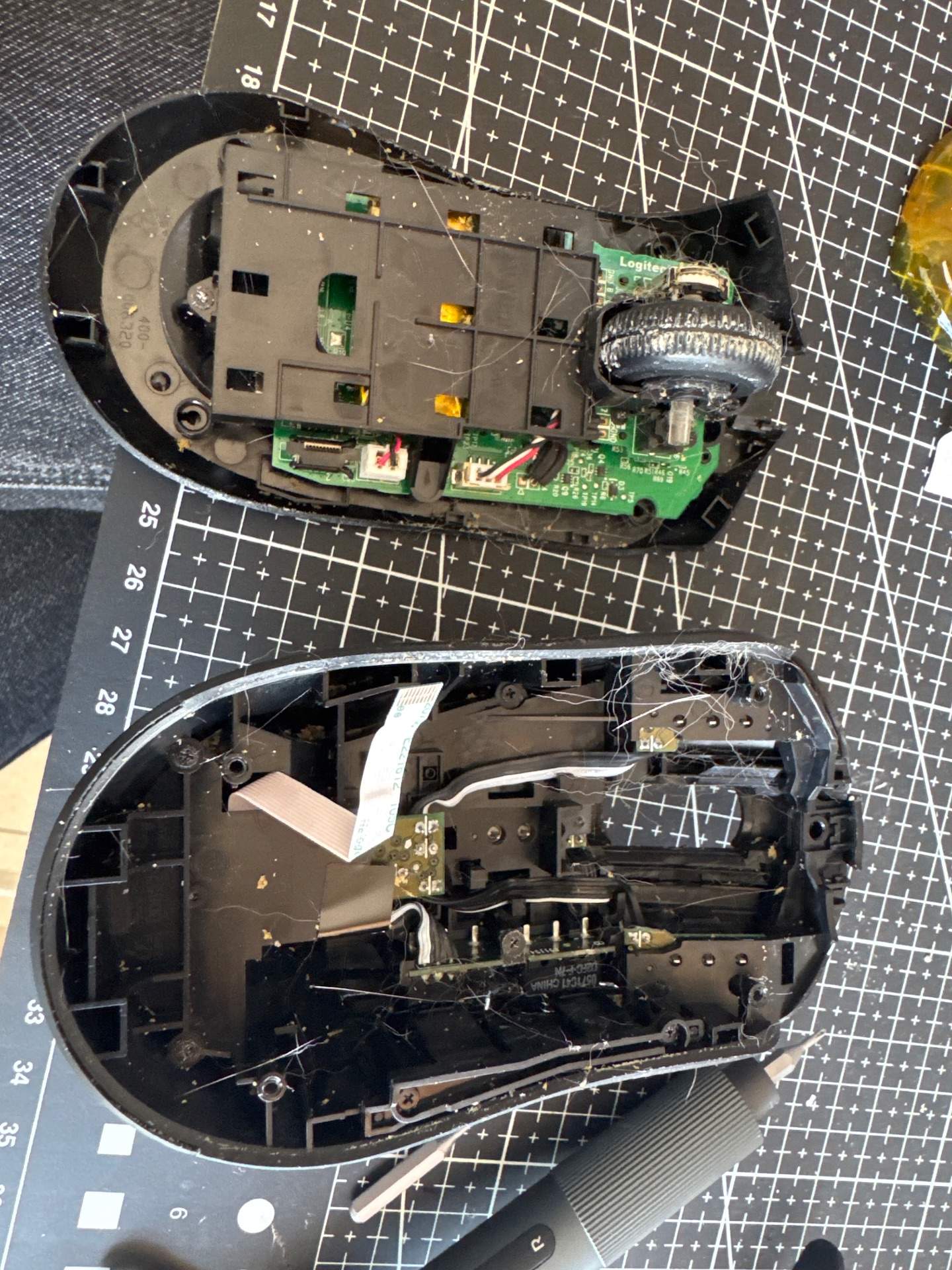 罗技 G703 更换左右微动+外壳清洁 实拍图