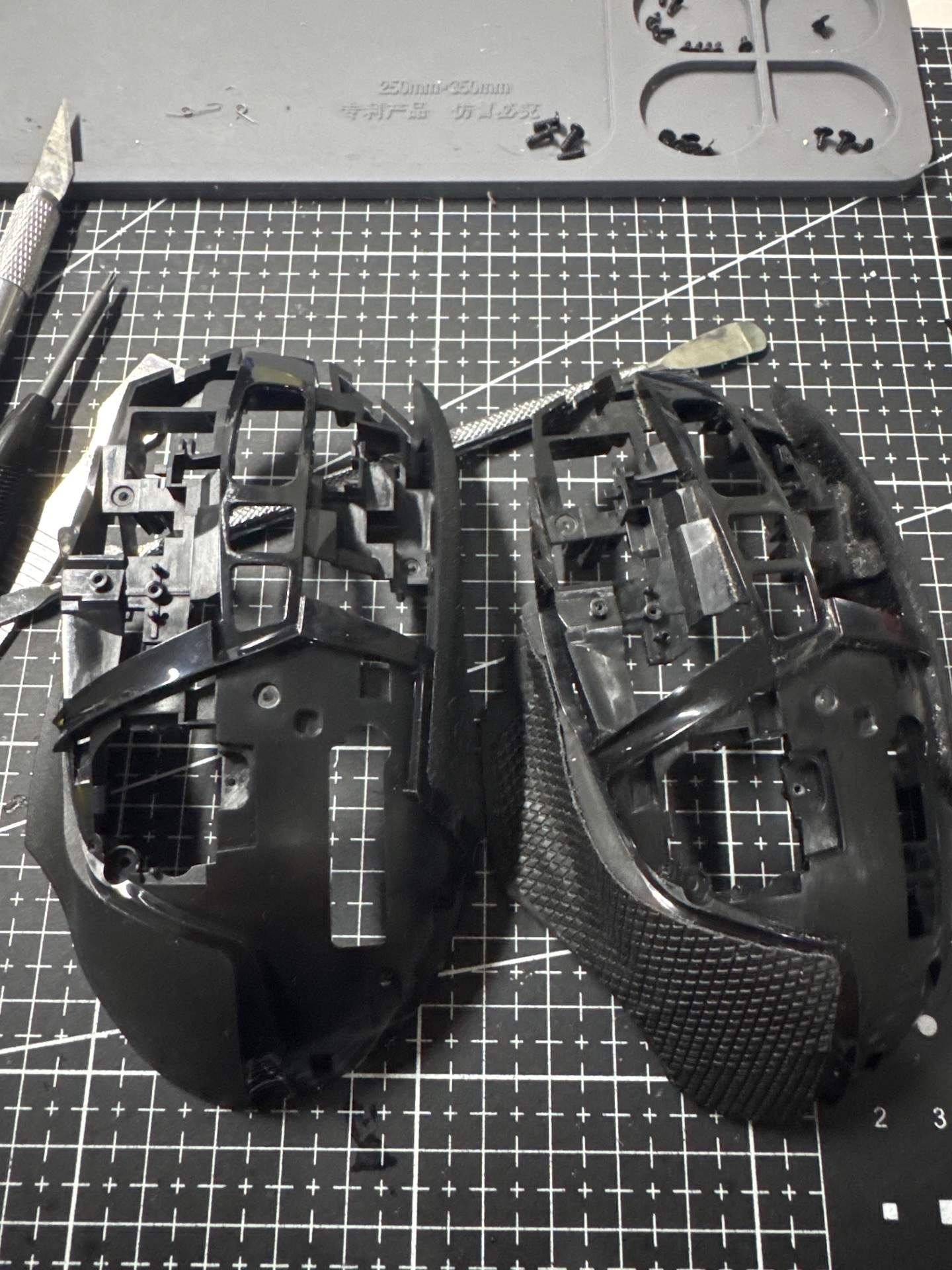罗技 g502无线版换外壳中框 实拍图 3