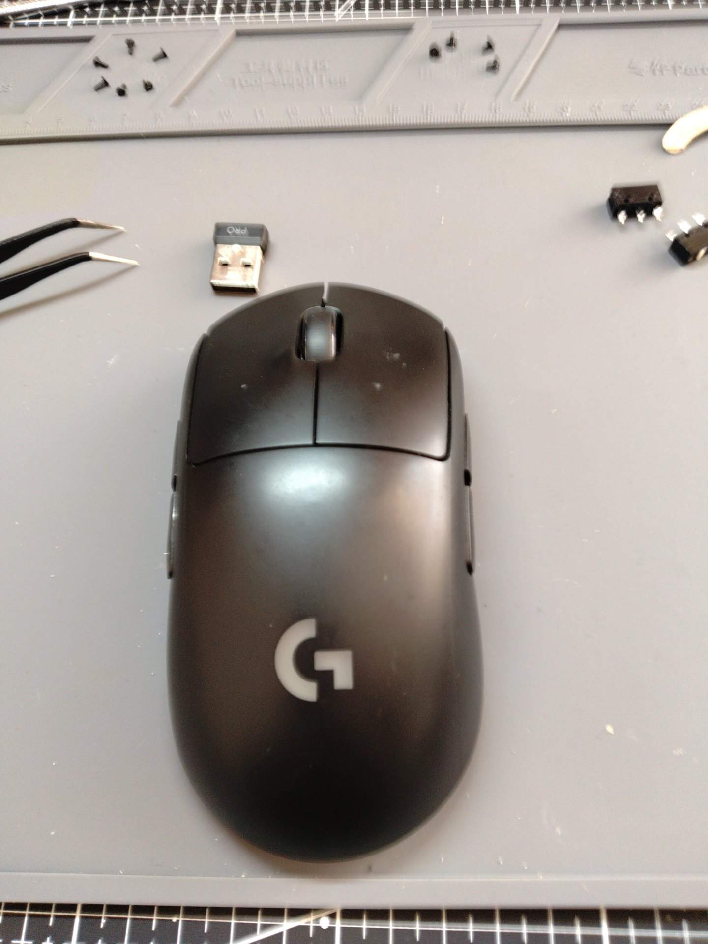 内蒙古自治区赤峰市客户邮寄罗技 GPW1和外星人 M610 实拍图
