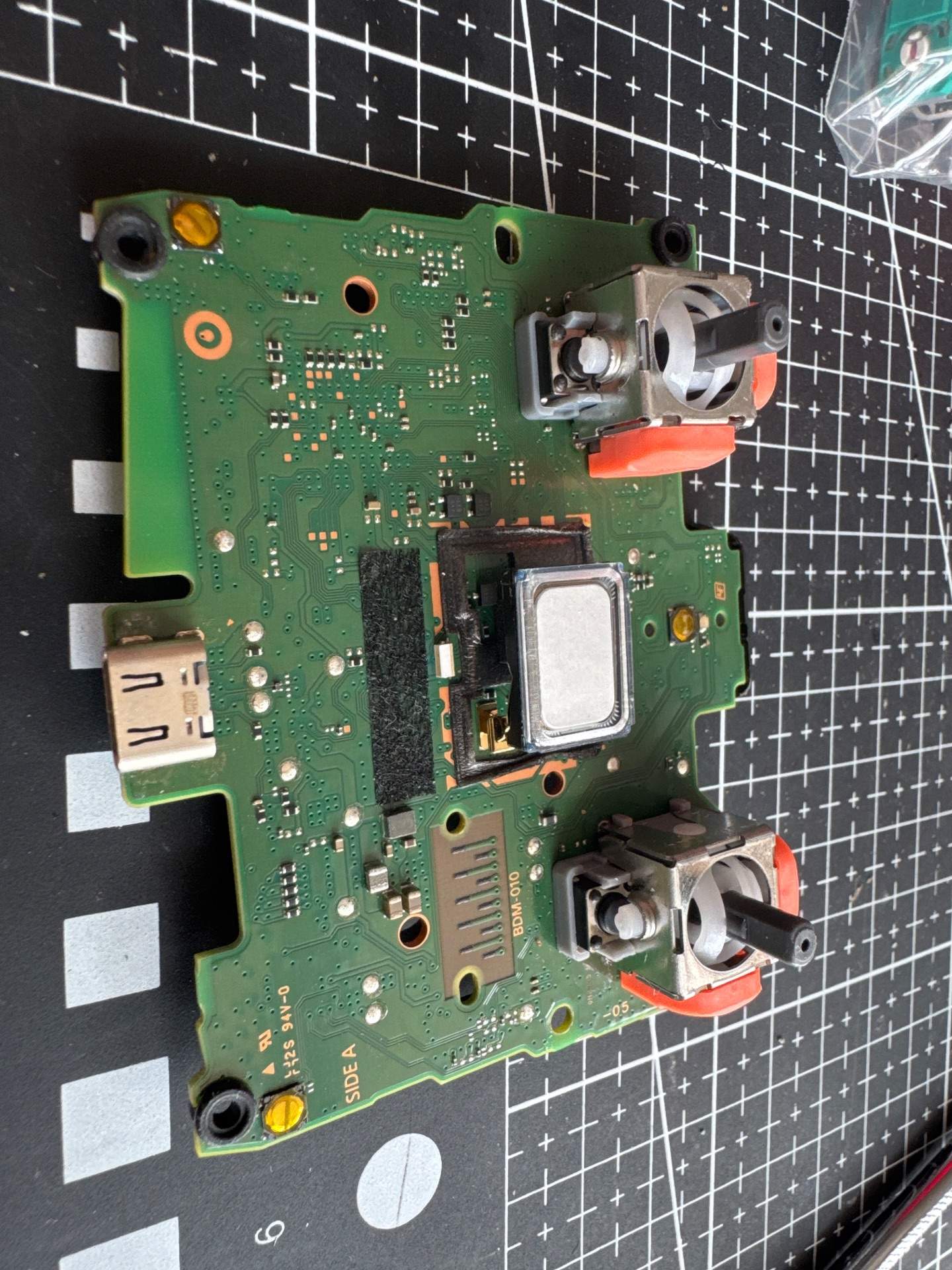 【顺丰发回】PS5手柄更换左右6代摇杆和处理按键不回弹问题 实拍图 3