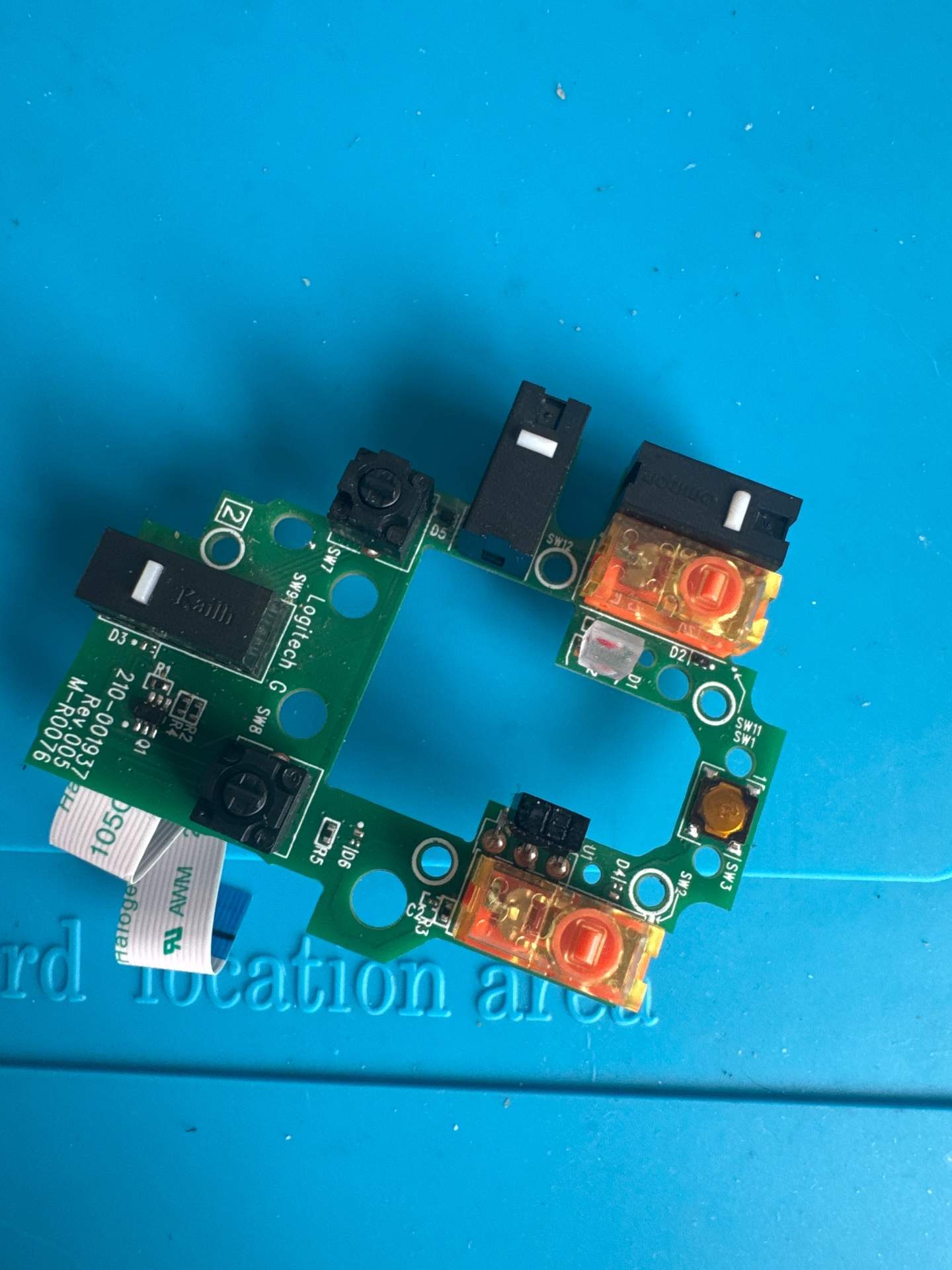 罗技G502 更换四个微动左右键和G7G8 实拍图