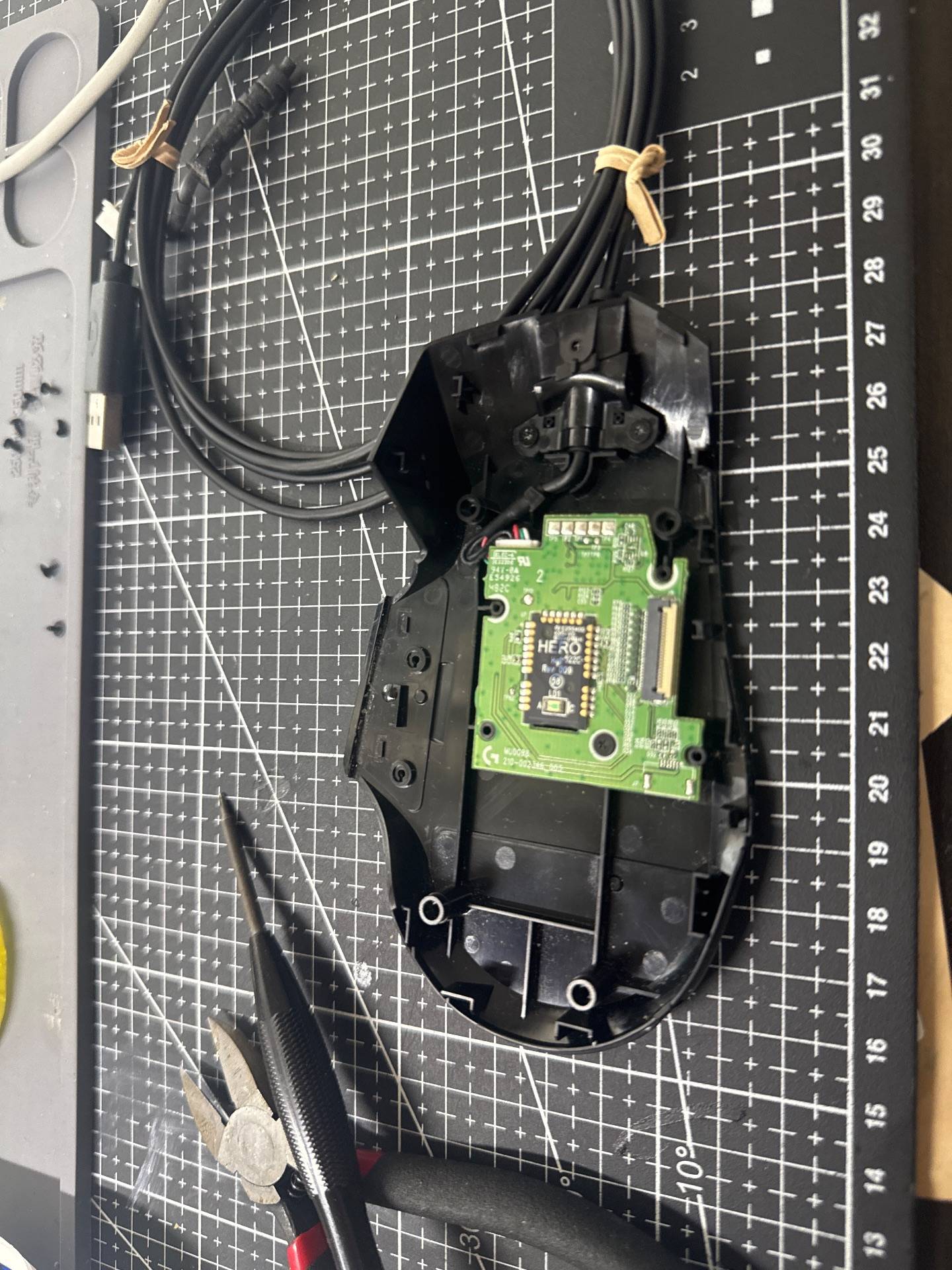 罗技G502X 线被宠物咬断了，更换数据线 实拍图 3