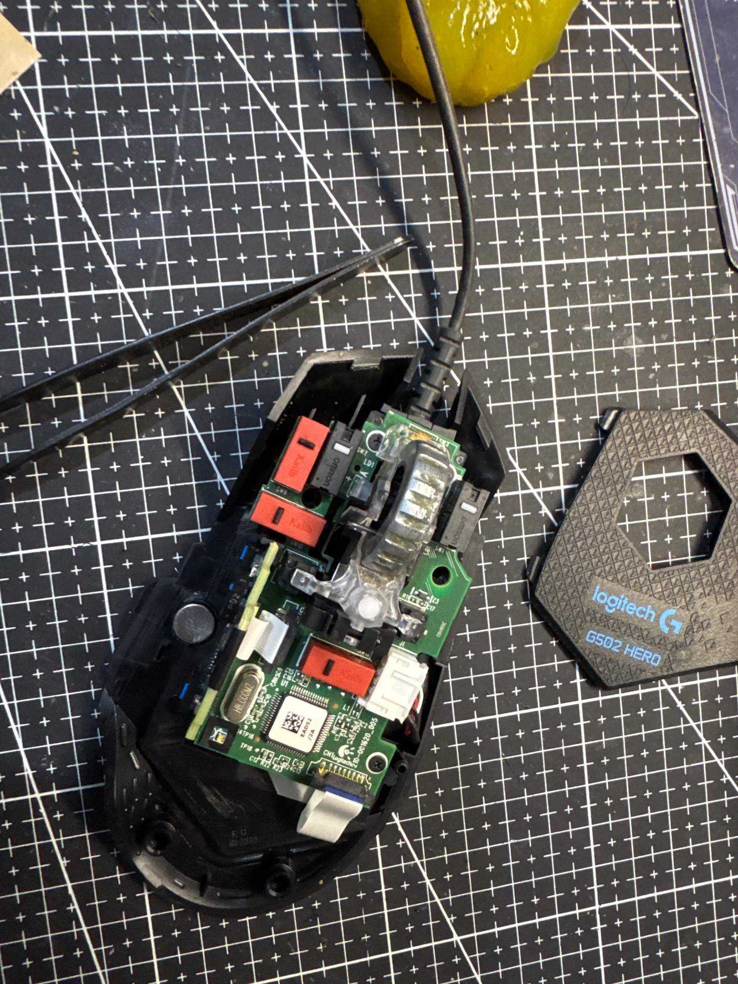 罗技 G502 更换上壳 实拍图