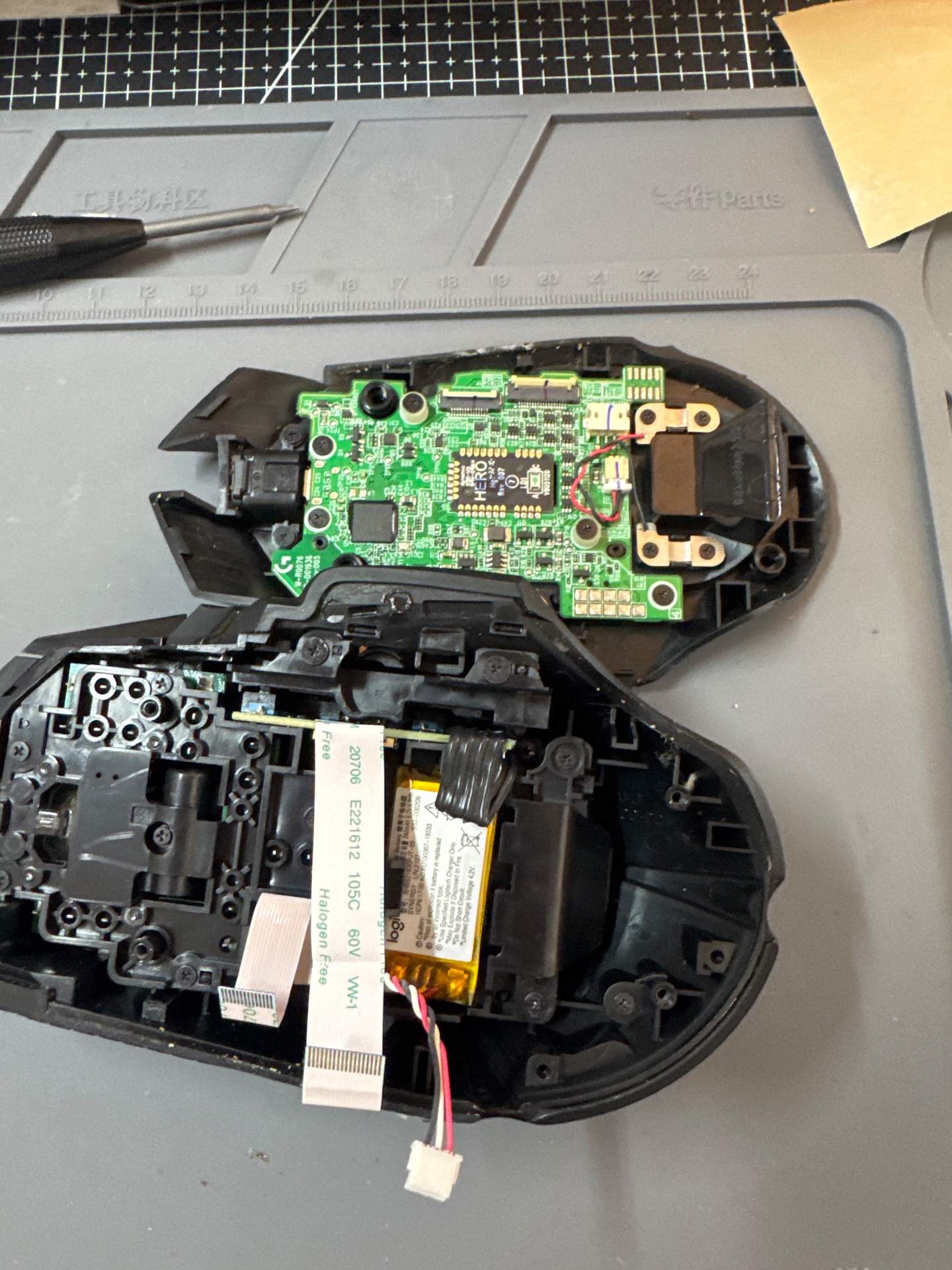 客户翻新罗技 G502 无线，更换中框和微动 实拍图 3