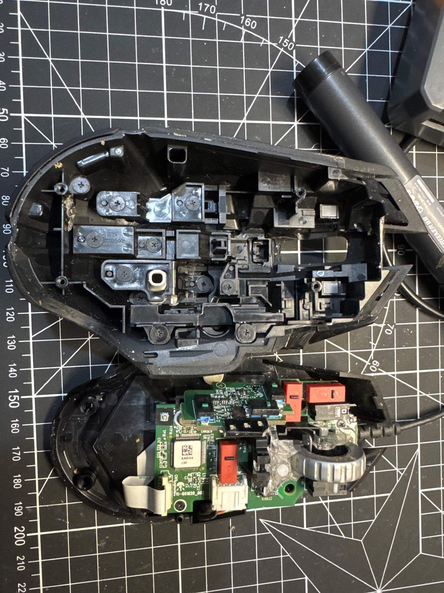 罗技G502（有线版） 更换中键贴片开关+皮线+简单清洁 实拍图
