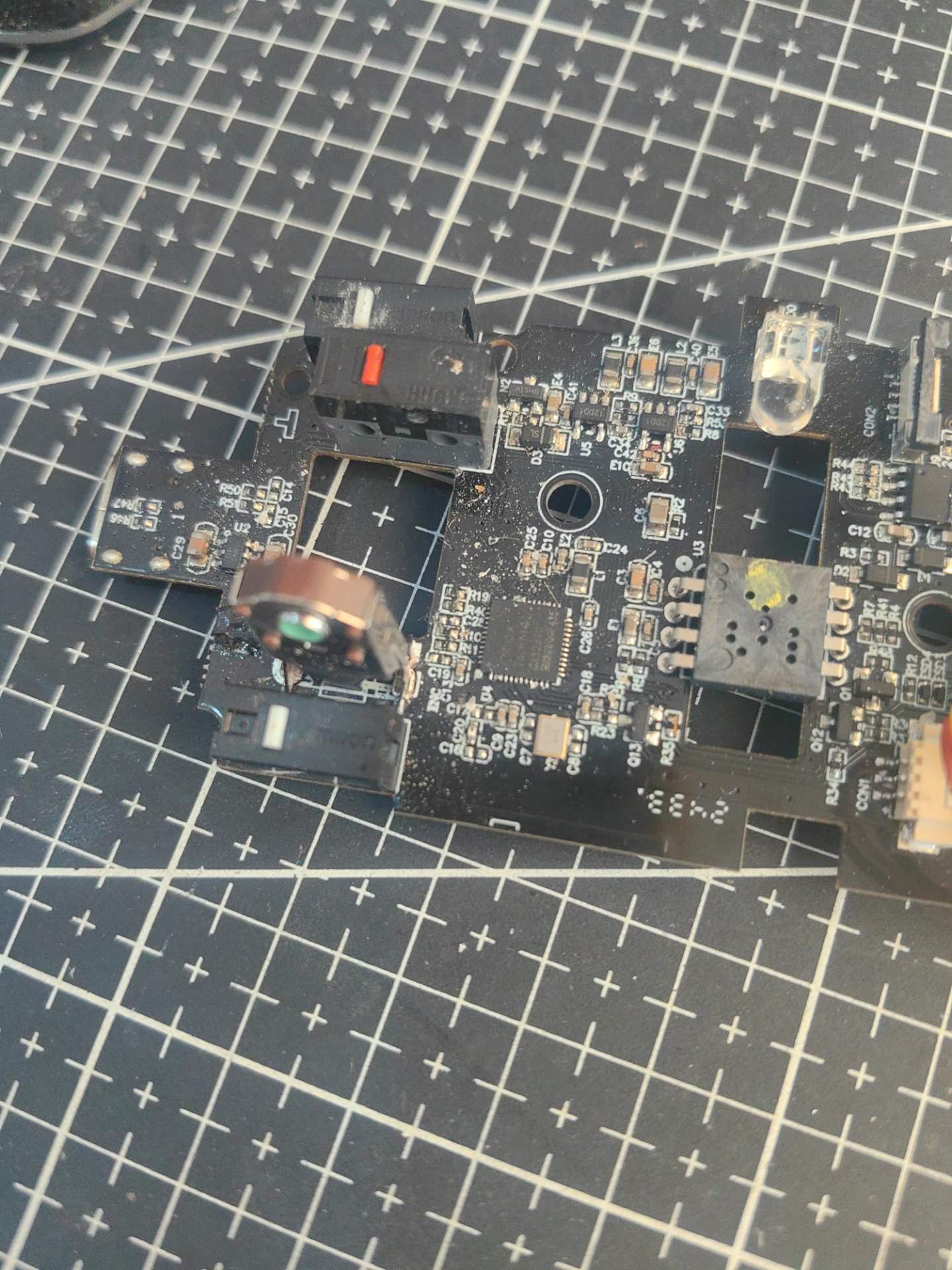 优达尔无线610max 更换滚轮编码器 实拍图