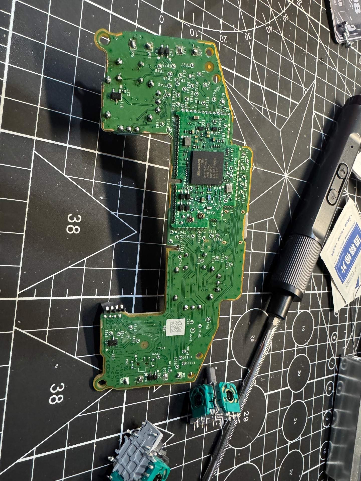 XBox 更换六代摇杆 实拍图