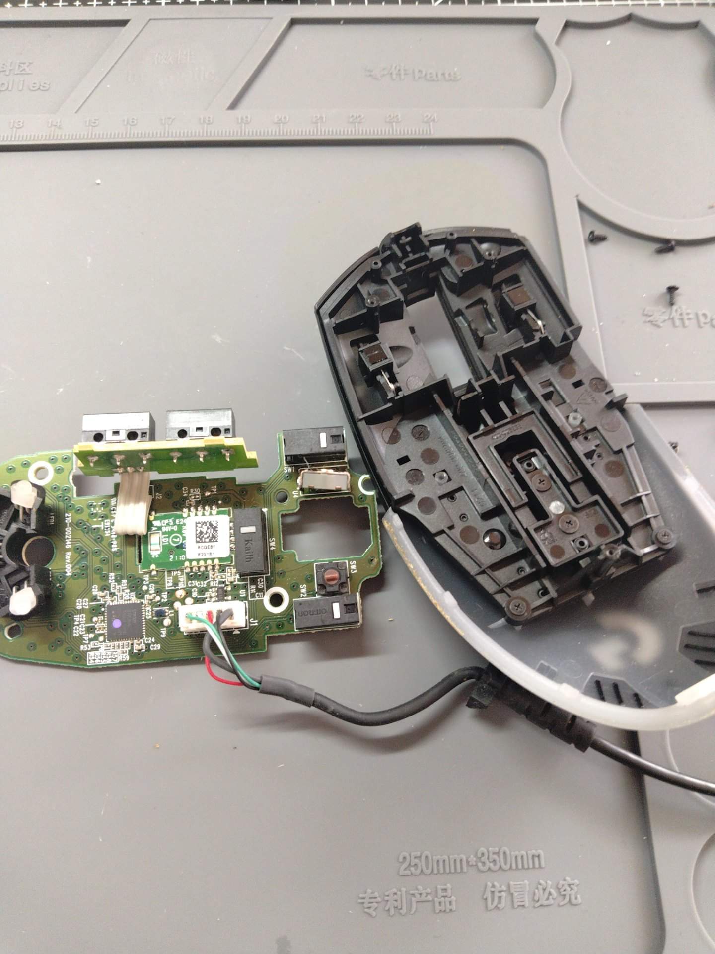 罗技 G102 滚轮故障更换滚轮编码器 实拍图