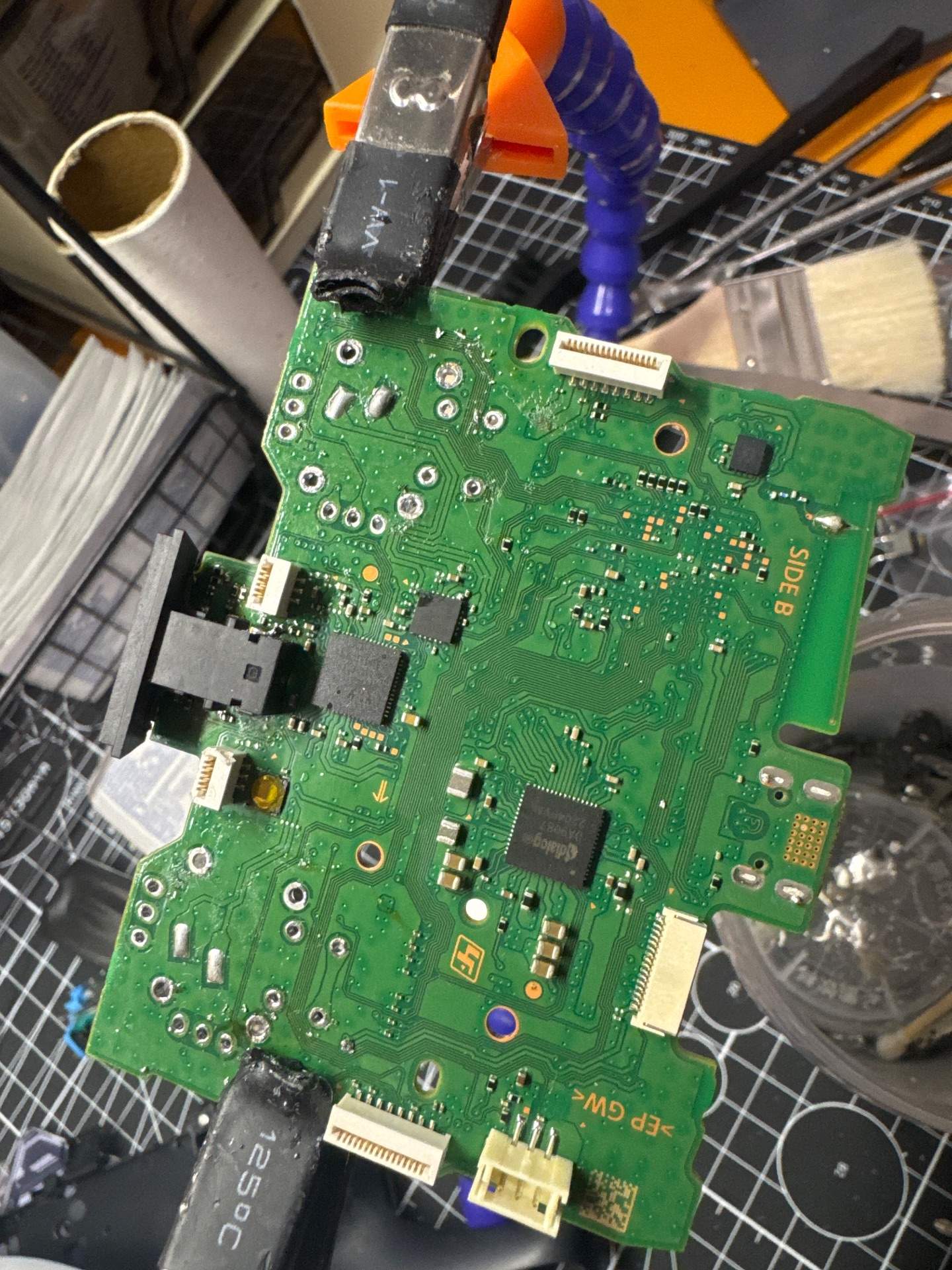 ps5维修更换摇杆+麦克风排线 实拍图