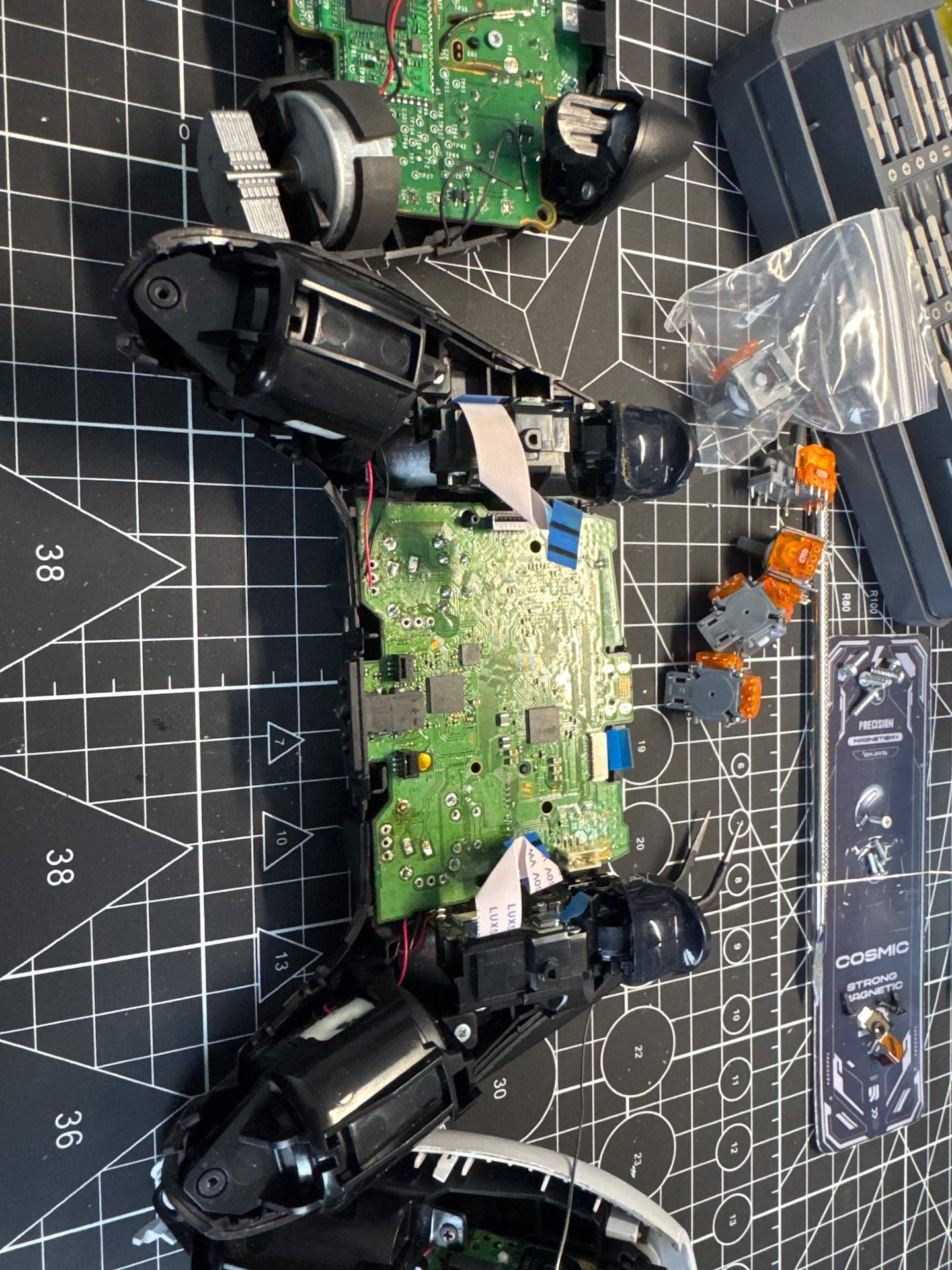 2个PS5手柄+一个XBOX one手柄 维修摇杆 实拍图
