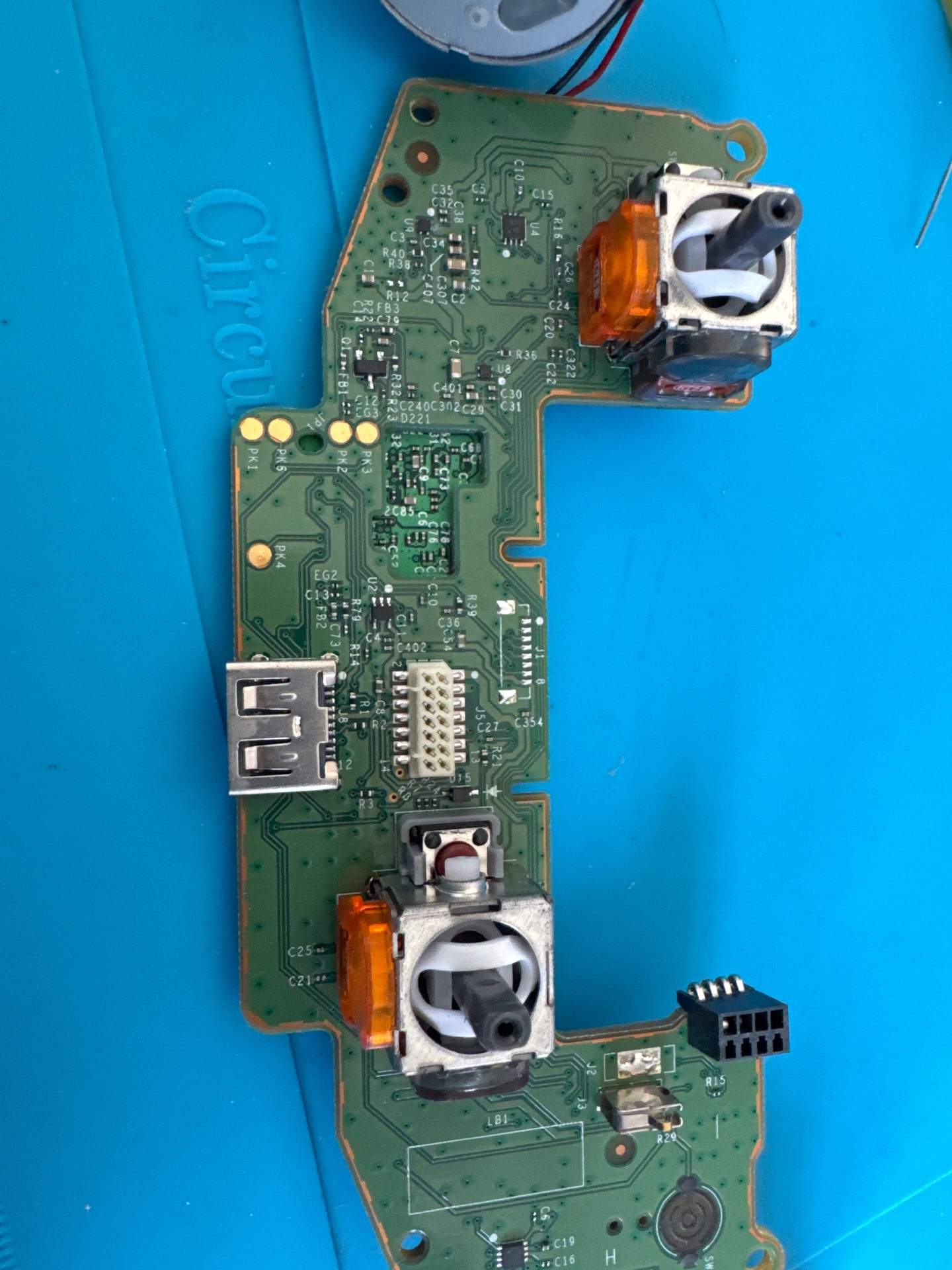 Xbox摇杆焊接完成图